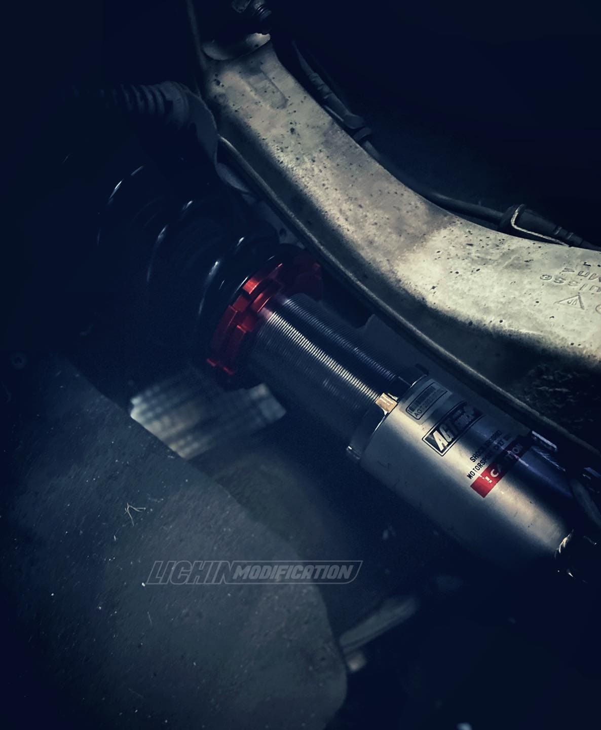 Kies-Motorsports AGT Shock AGT Shock 2003-2010 9PA/ 957/955 4WD CAYENNE Front/ Rear: Inverted Fork-Front Spring Rate: 18K200 Rear Spring Rate: 14K200 2' Lift