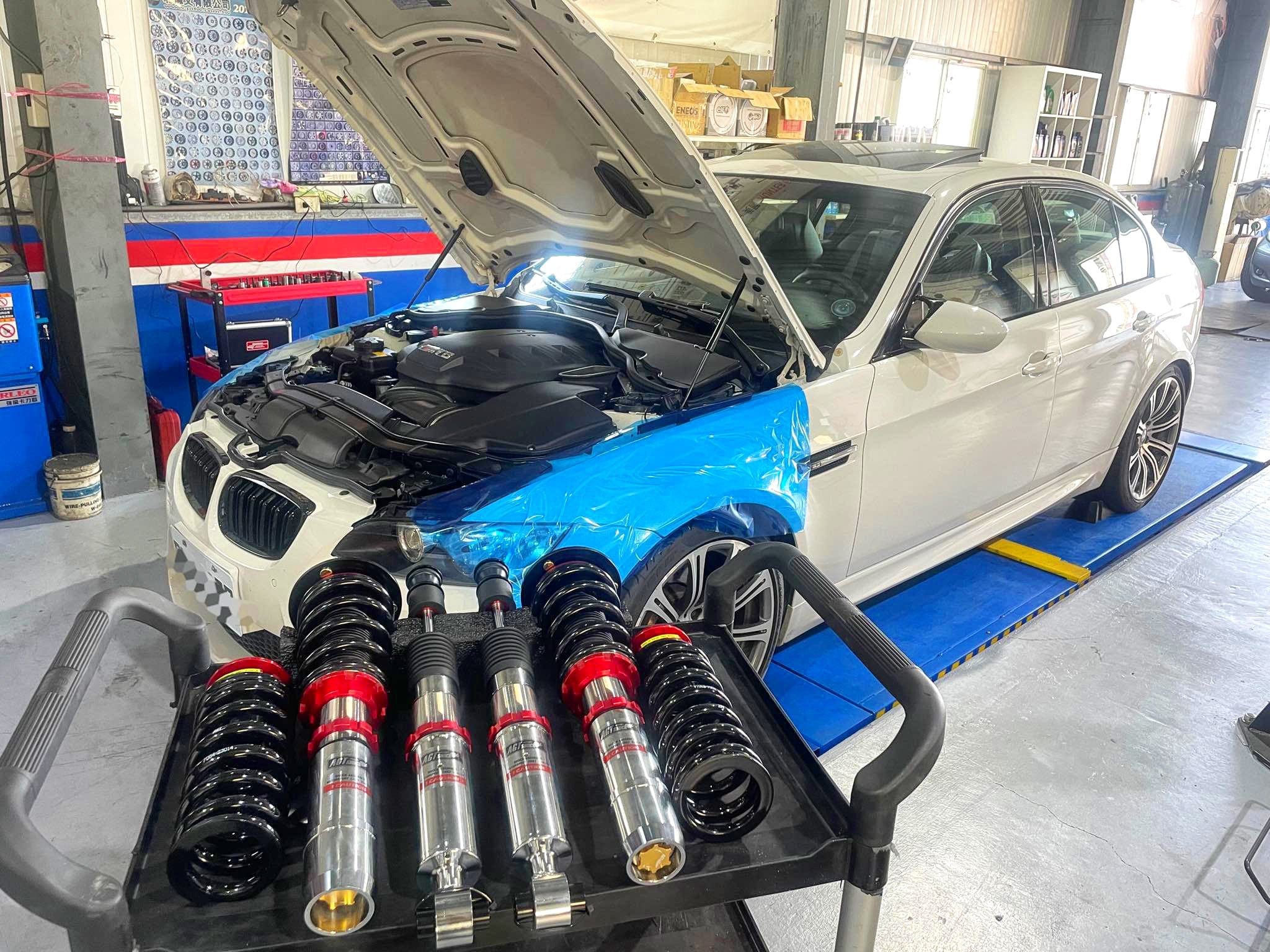 Kies-Motorsports AGT Shock AGT Shock 2005-2013 E90 /E91/E92/E93 2WD 3 SERIES MK5 Front Inverted Fork/Rear Vertical Fork - Front Spring Rate: 7K190 Rear Spring Rate: 10K220