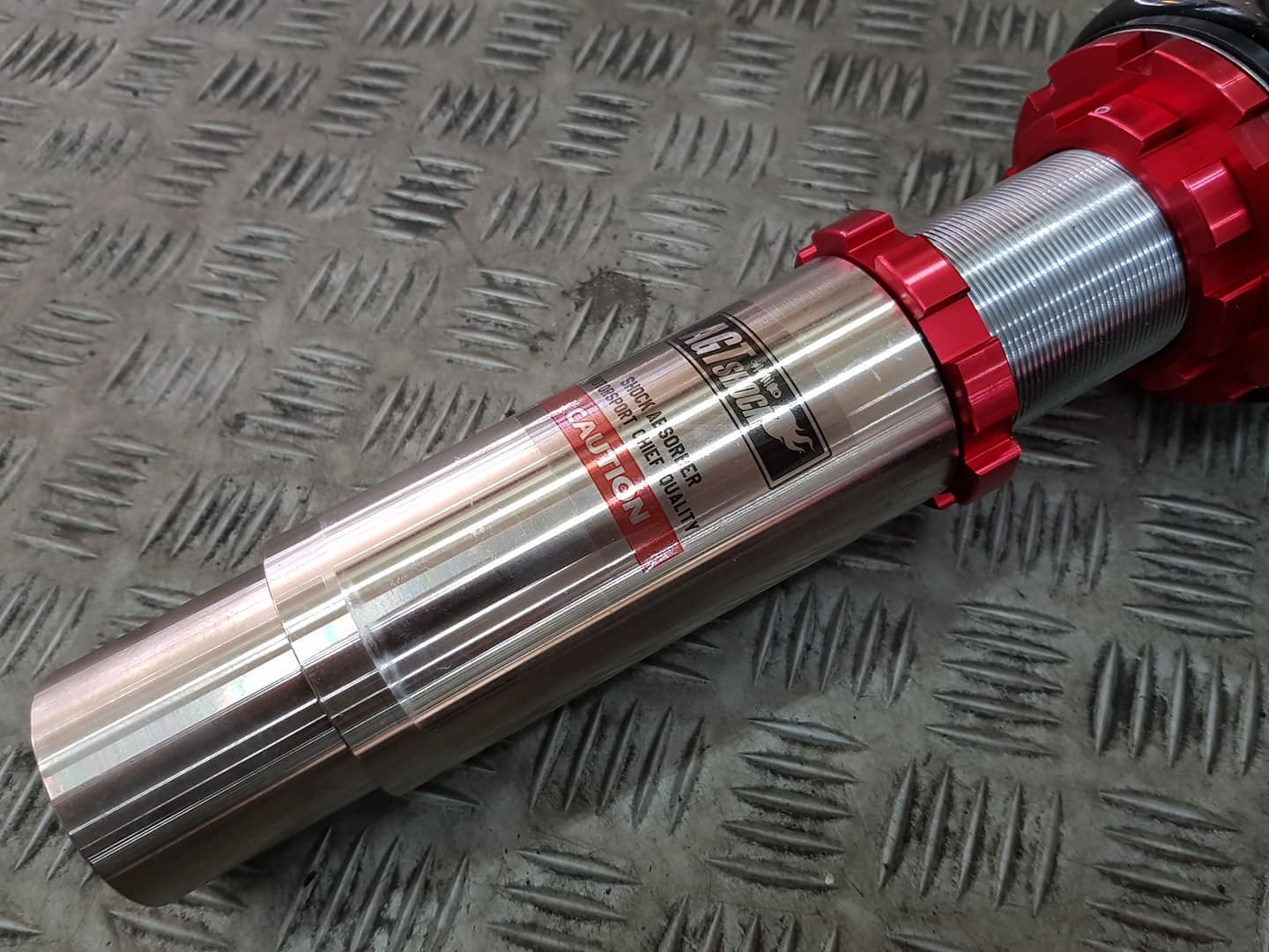 Kies-Motorsports AGT Shock AGT Shock 2007-2013 E70 2/4WD X5 MK2 2/4WD Front/ Rear: Inverted Fork-Front Spring Rate: 12K210 Rear Spring Rate:10K220 BW-16-04