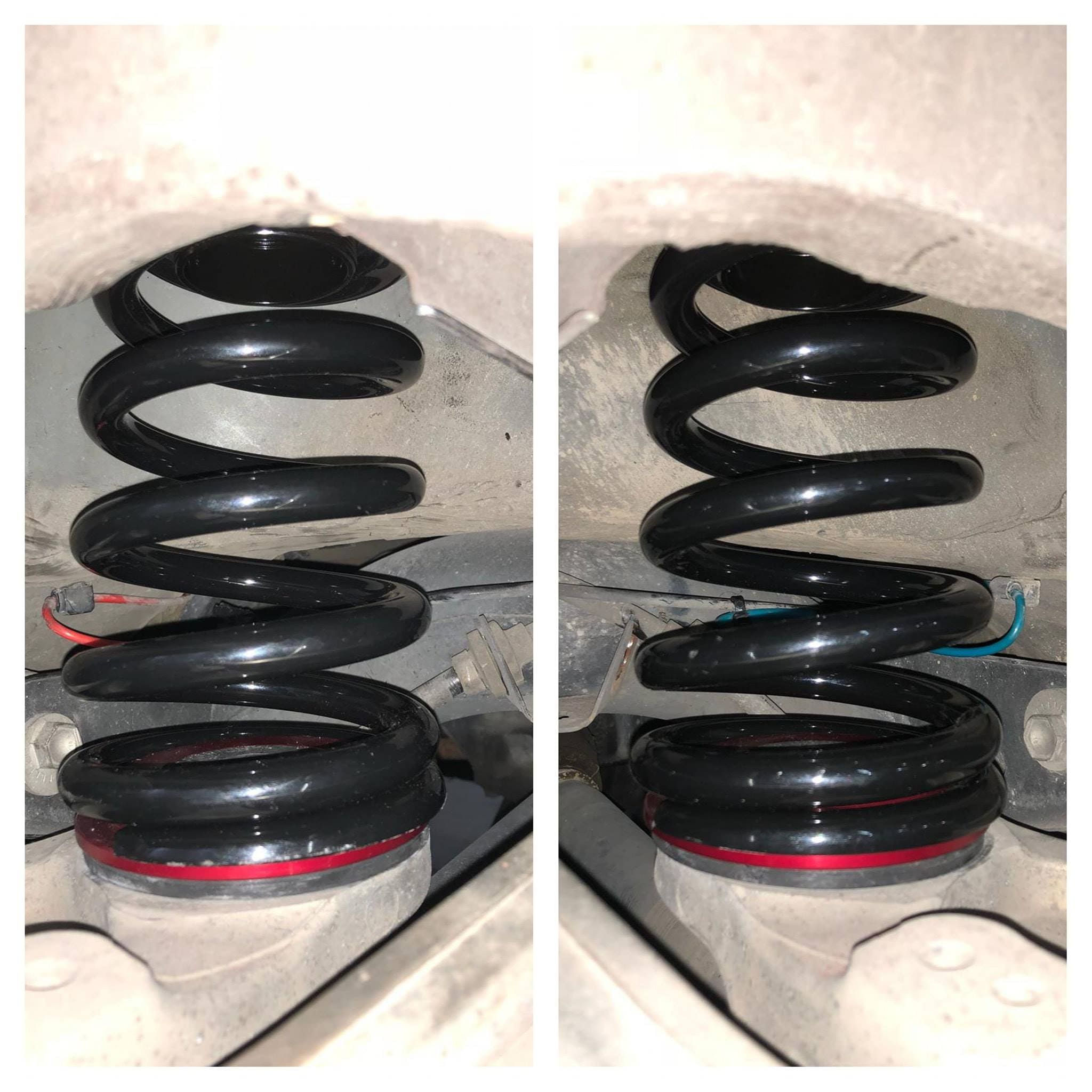 Kies-Motorsports AGT Shock AGT Shock 2007-2013 E70 2/4WD X5 MK2 2/4WD Front Vertical Fork/Rear Inverted Fork -Front Spring Rate: 12K210 Rear Spring Rate: 10K220 BW-16-01