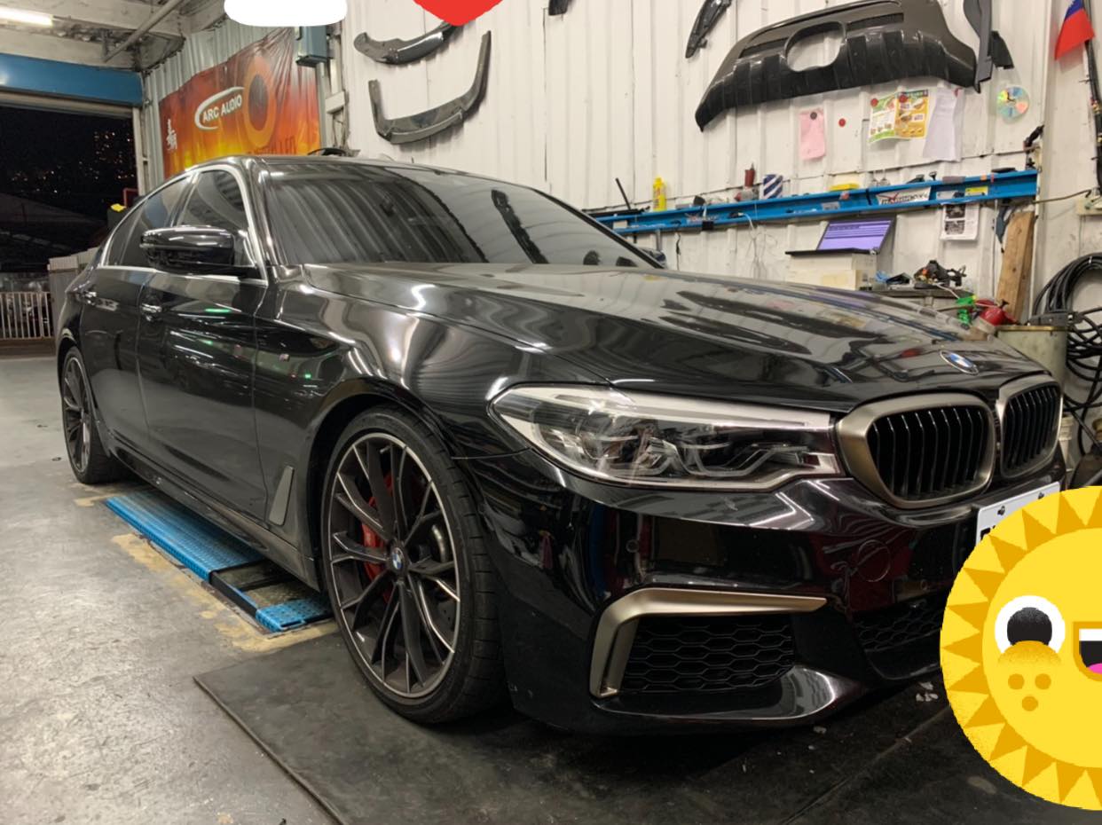 Kies-Motorsports AGT Shock AGT Shock 2017+ G30 G38 4WD 5 SERIES MK7 SEDAN Front Vertical Fork/Rear Inverted Fork- Front Spring Rate: 10K220 Rear Spring Rate: 5K240