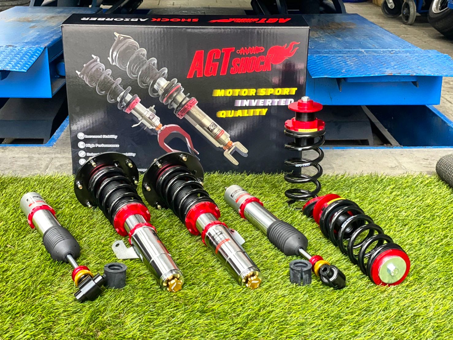 Kies-Motorsports AGT Shock AGT Shock 2017+ G30 G38 4WD 5 SERIES MK7 SEDAN Front Vertical Fork/Rear Inverted Fork - Front Spring Rate: 10K220 Rear Spring Rate: 5K240