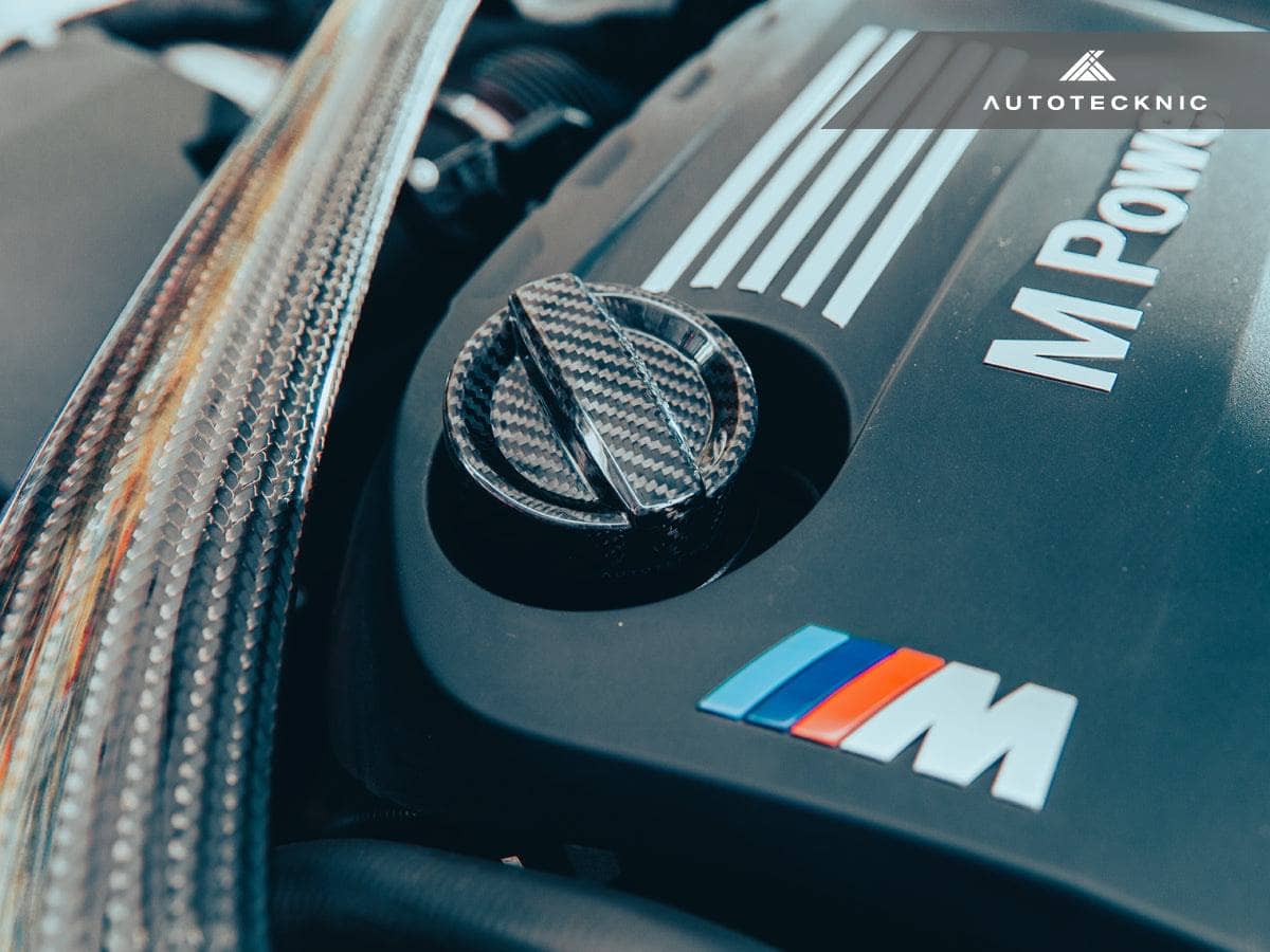 Kies-Motorsports AutoTecknic USA AutoTecknic Dry Carbon Competition Oil Cap Cover - F20/ F21 1-Series