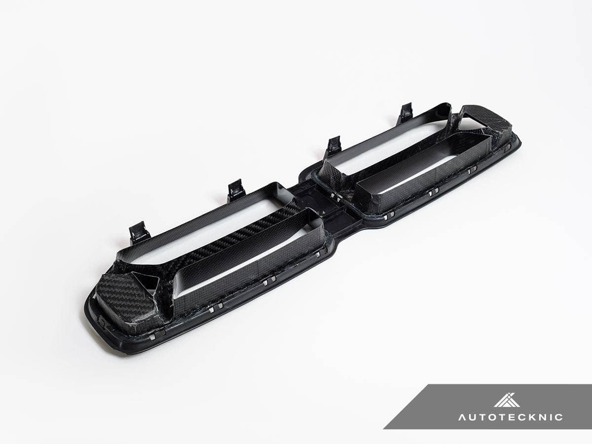 Kies-Motorsports AutoTecknic USA AutoTecknic Dry Carbon Corsa Front Grille - G87 M2