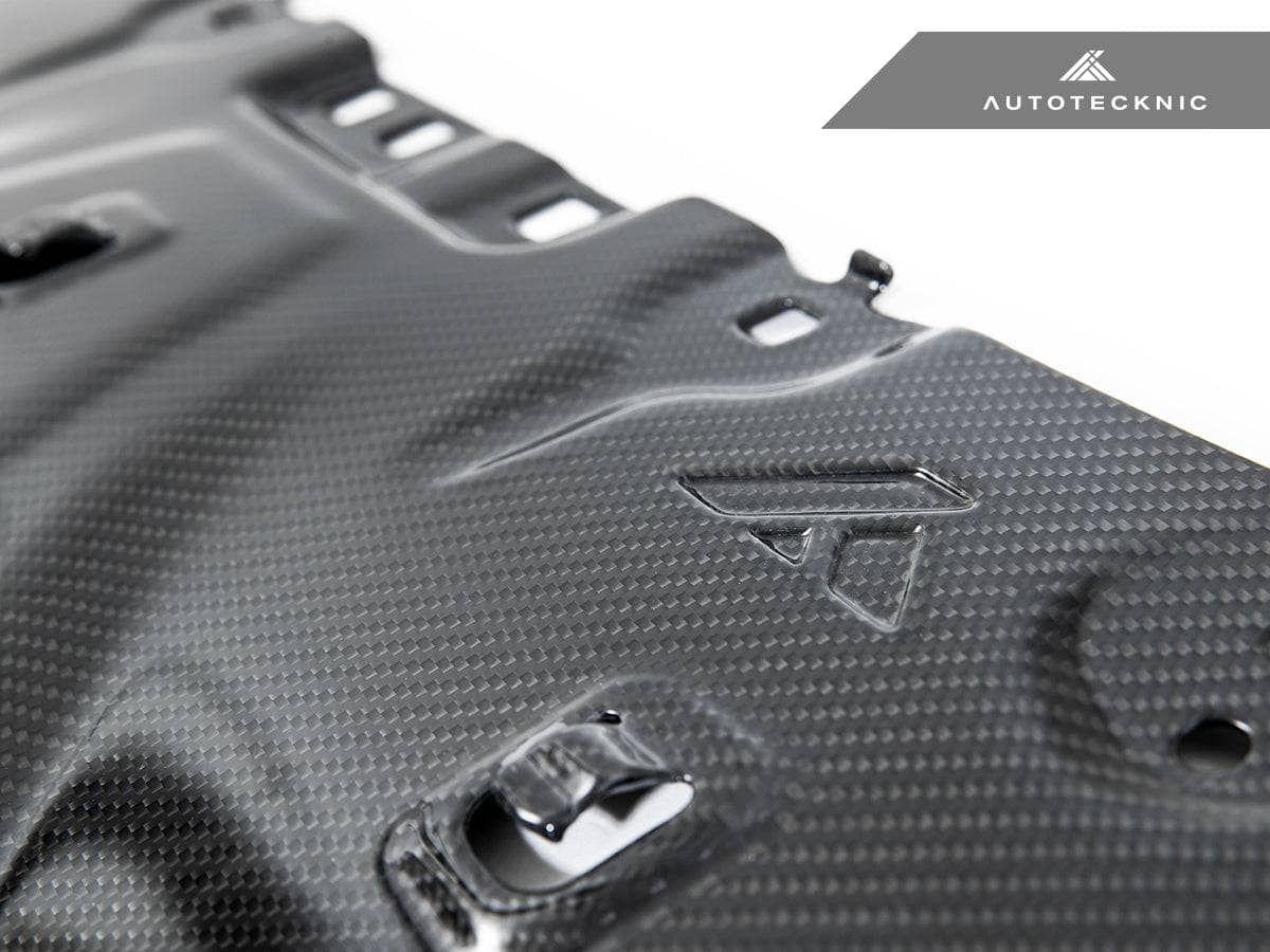 Kies-Motorsports AutoTecknic USA AutoTecknic Dry Carbon Fiber Cooling Shroud - F90 M5 | F91/ F92/ F93 M8