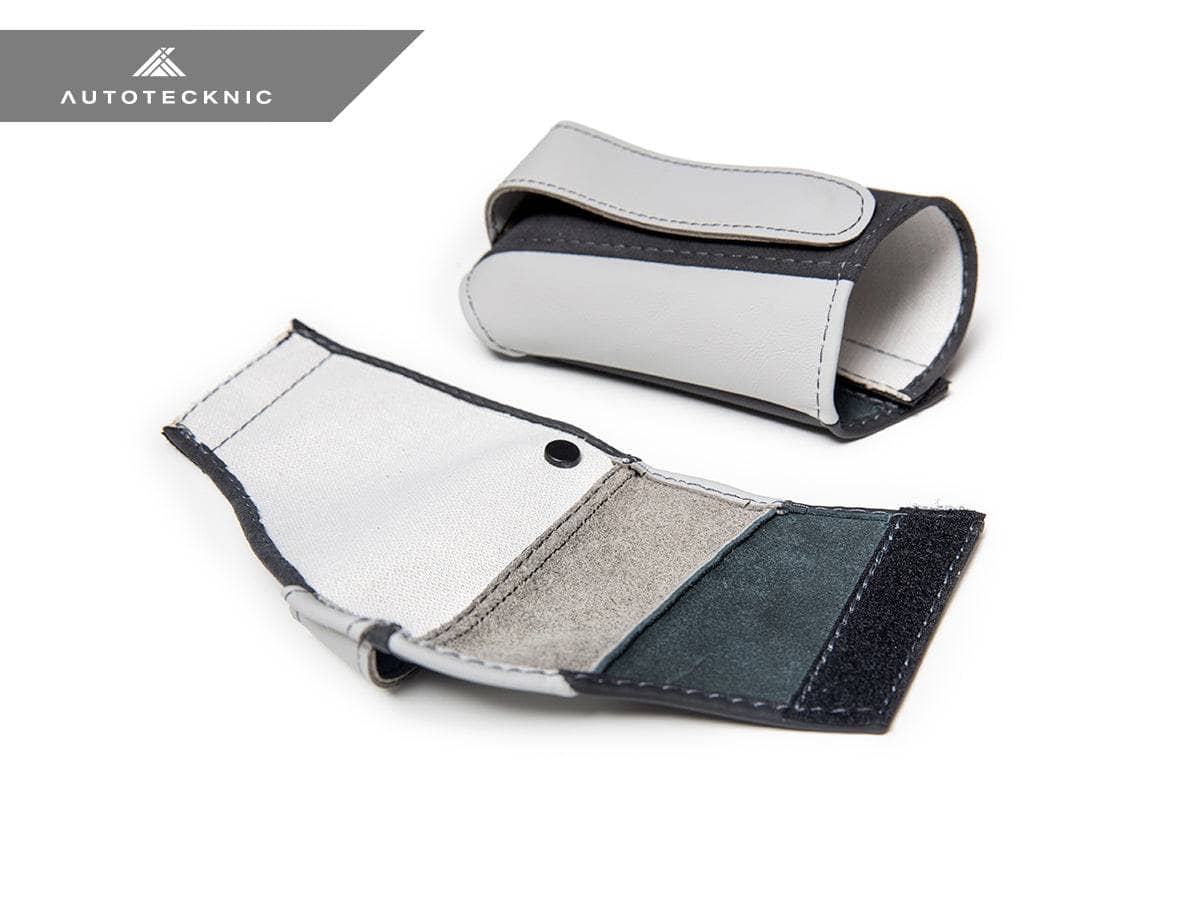 Kies-Motorsports AutoTecknic USA SWorx Seatbelt Retaining Guide Set - M Carbon Bucket Seat Silverstone/ Black