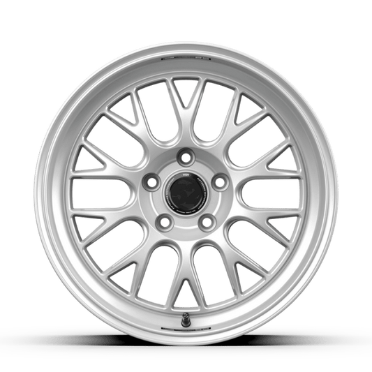 Kies-Motorsports fifteen52 fifteen52 Holeshot RSR 18x9.5 5x120 22mm ET 72.56mm Center Bore Radiant Silver