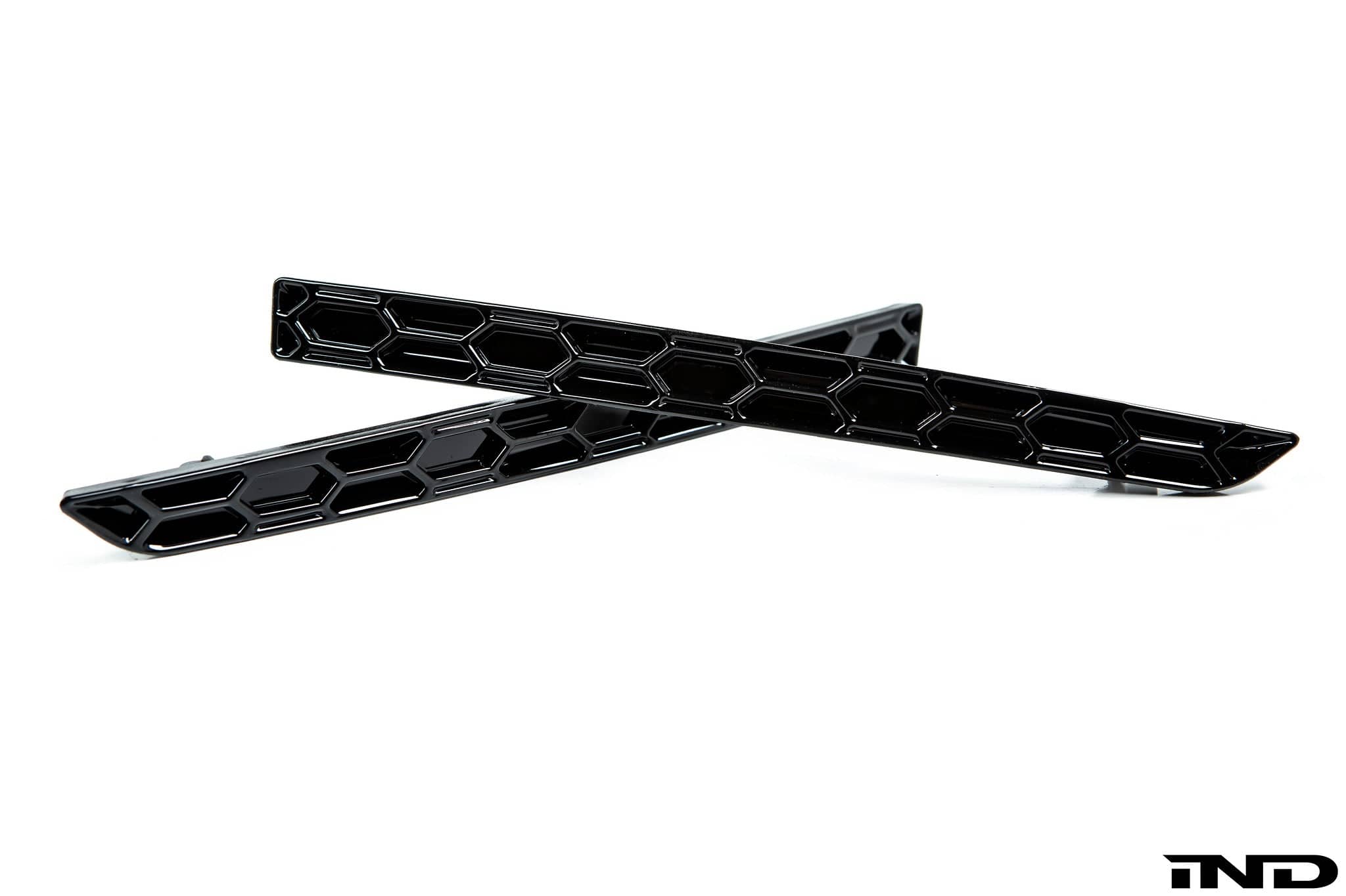 Kies-Motorsports IND Distribution Acexxon F8X M3 / M4 Rear Reflector Insert Set - Honeycomb Gloss Black