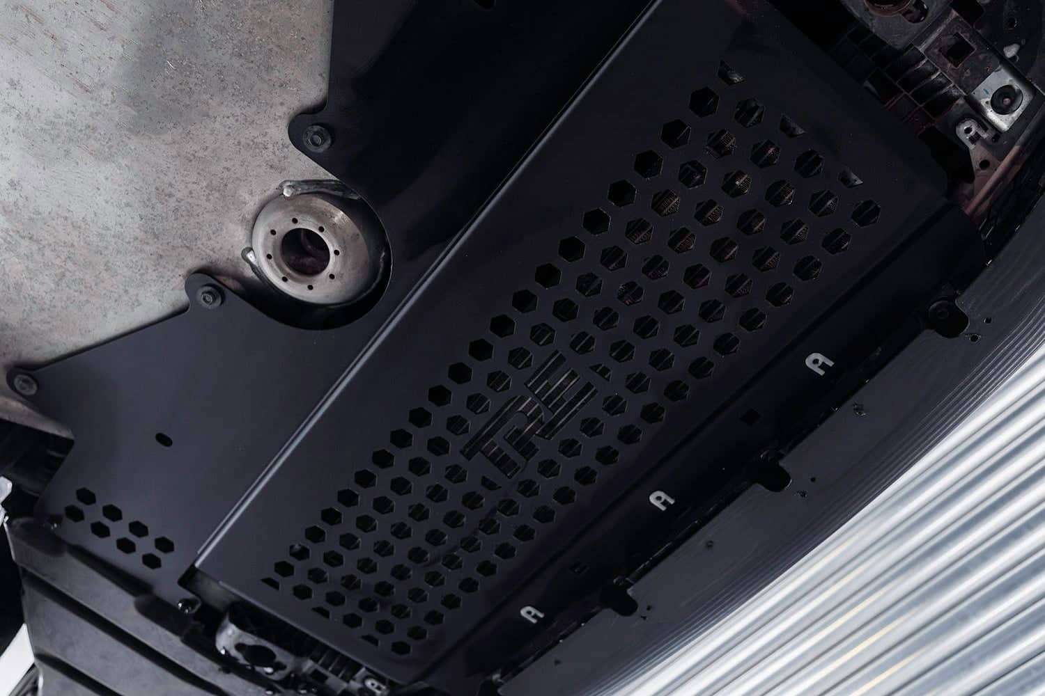 Kies-Motorsports IND Distribution TREVORA G8X M2 / M4 / M4 Metal Skid Plate Under Tray (Oil Cooler Guard)