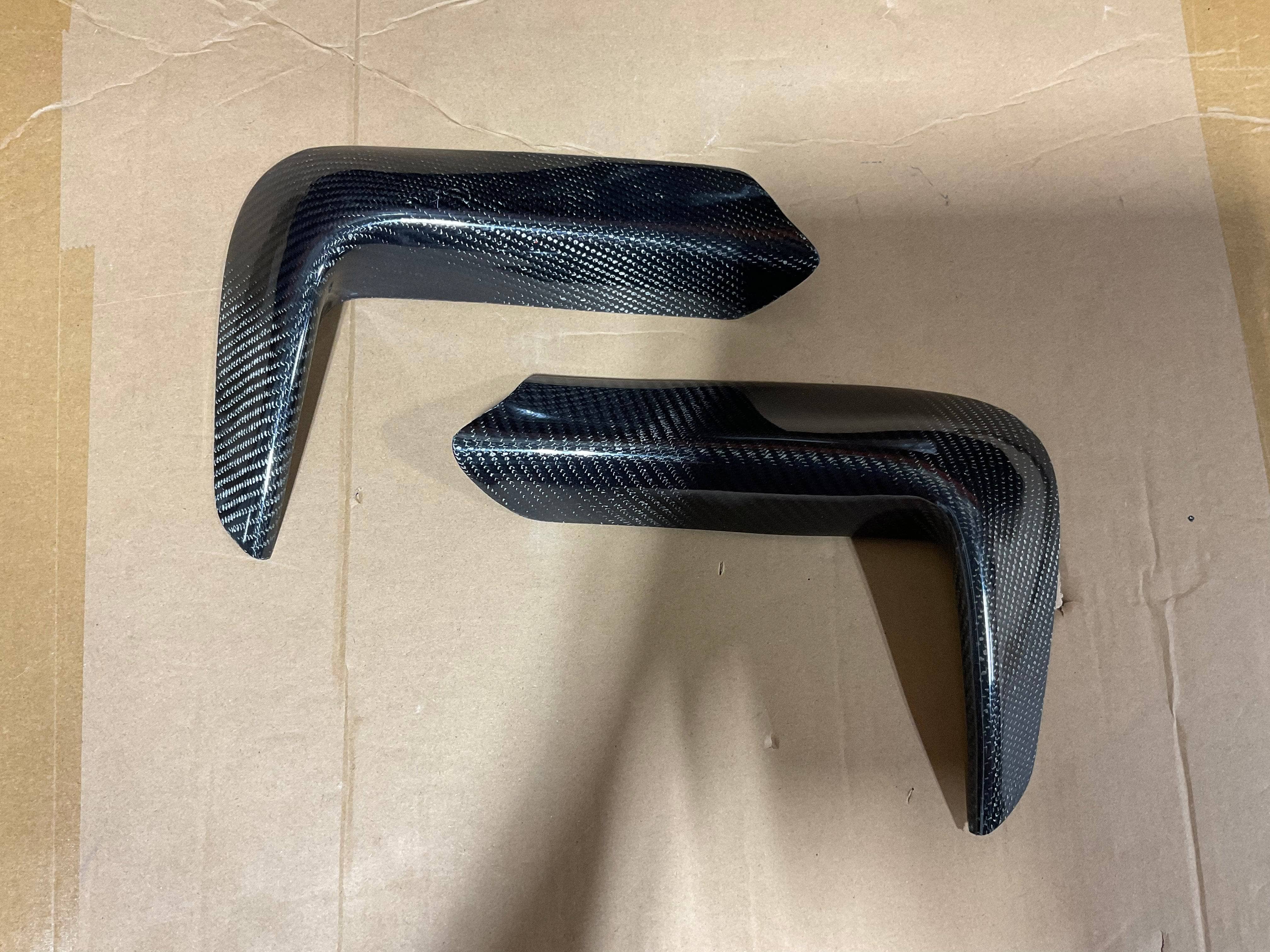 Kies-Motorsports Open Box Item OPEN BOX - Dry Carbon Fiber F80/F82 M3/M4 Rear Reflector Trim