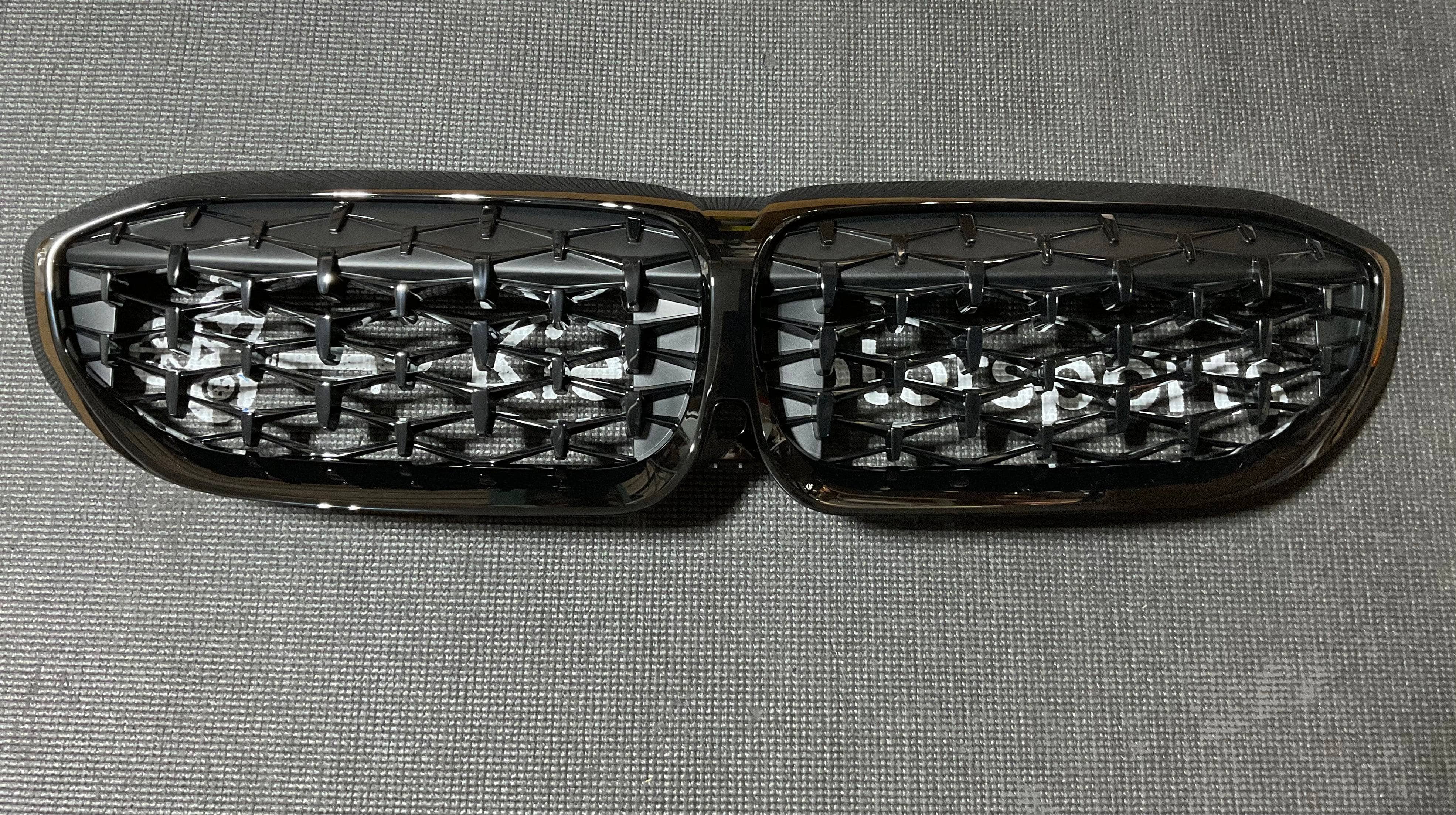 Kies-Motorsports Open Box Item OPEN BOX - Genuine BMW G20 M Performance High-Gloss Black Kidney Grille 2019-2022