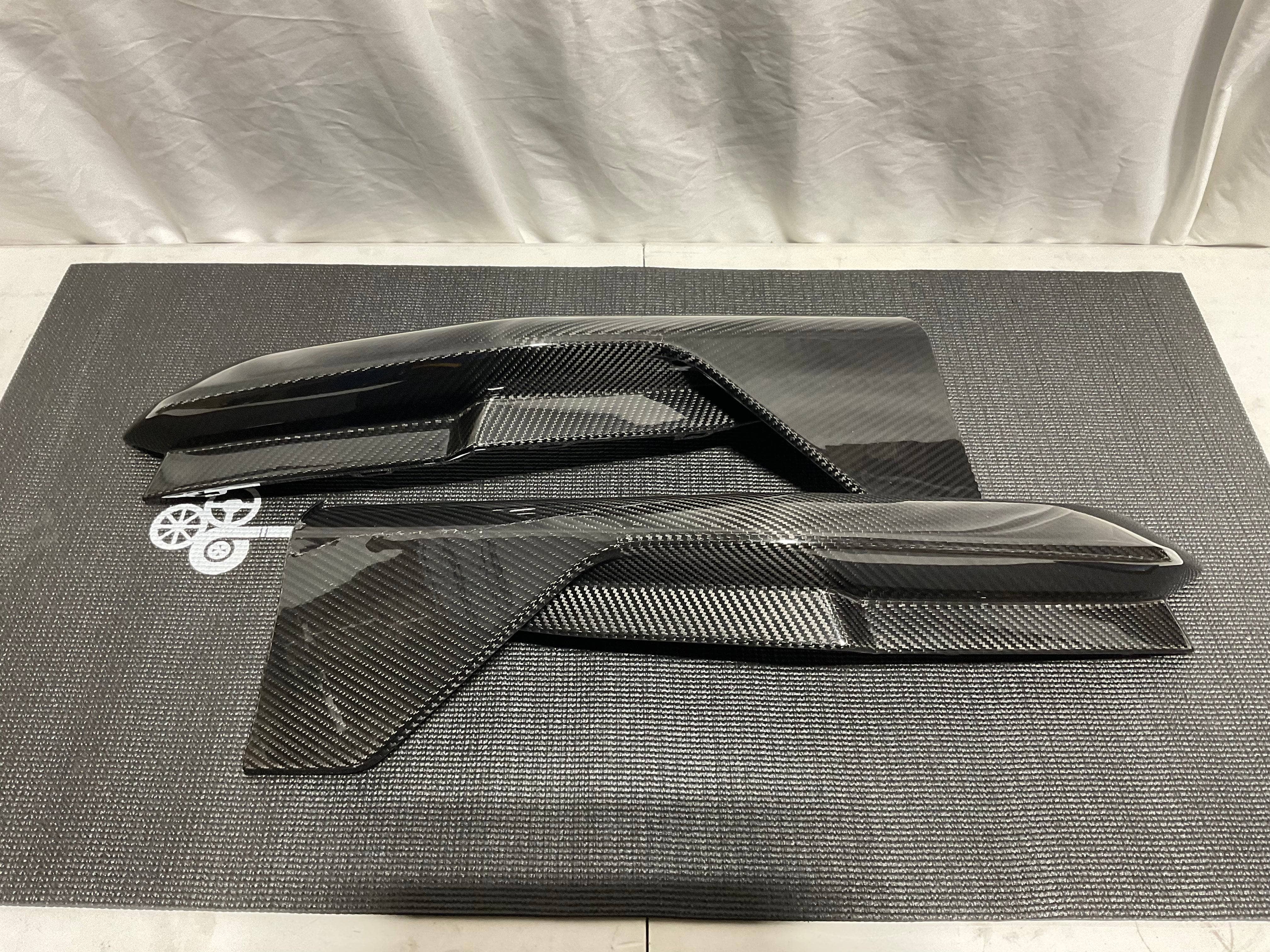 Kies-Motorsports Open Box Item OPEN BOX - Kies BMW G80 M Style Carbon Fiber Rear Bumper Splitters (Cracked)