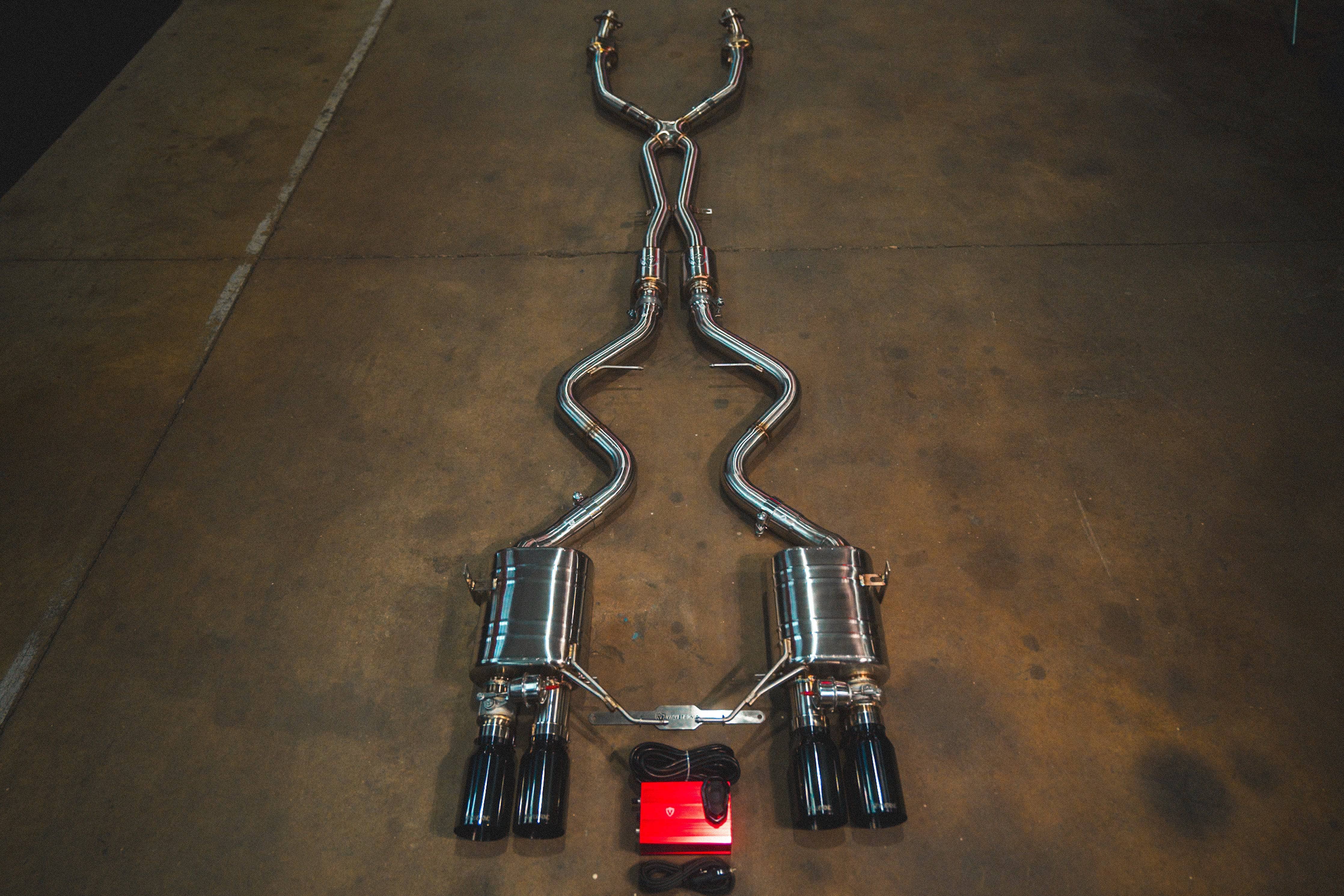 Kies-Motorsports Valvetronic Designs BMW E9x M3 Valved Sport Exhaust System (V2) '+ SPORT Euro 6 Catted 200 Cell MIDPIPE (Dual Resonated) / (4) BLACK (3.5" OUTLET)