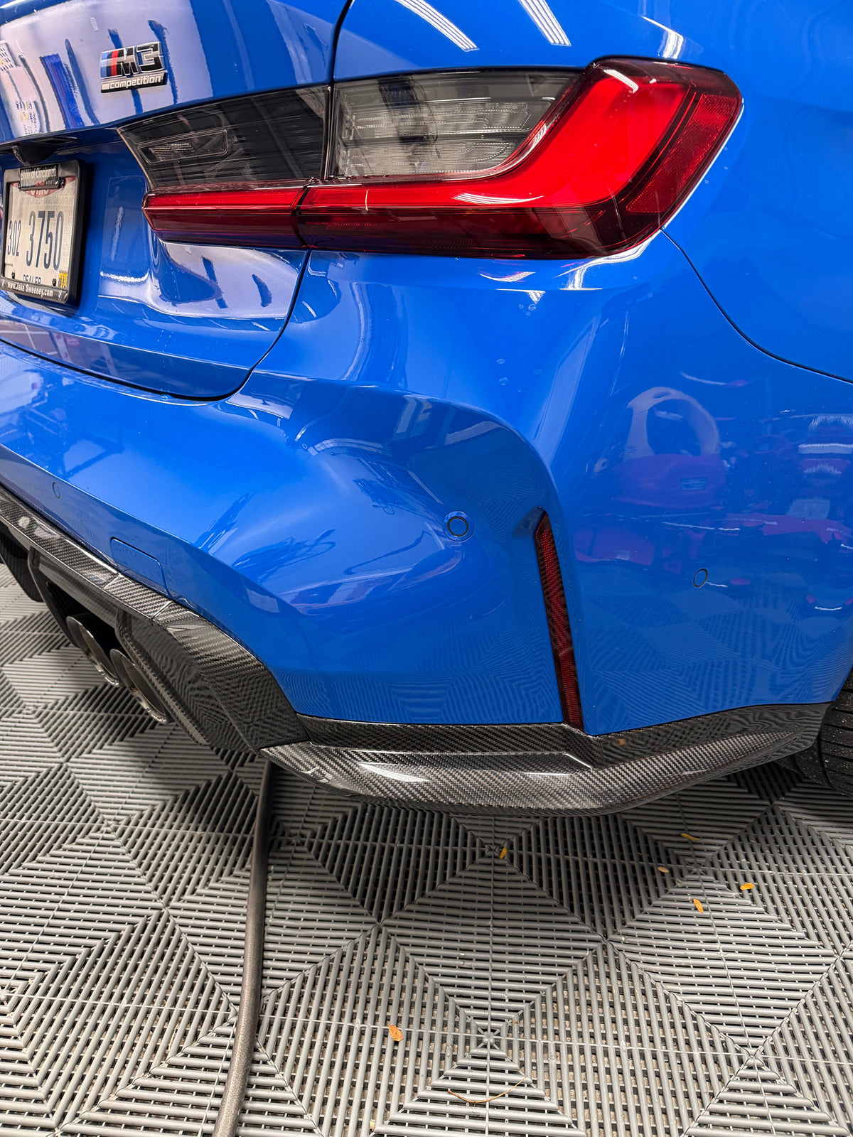G8X Dry Carbon Fiber Rear OEM Style Replacement Bumper Splitters