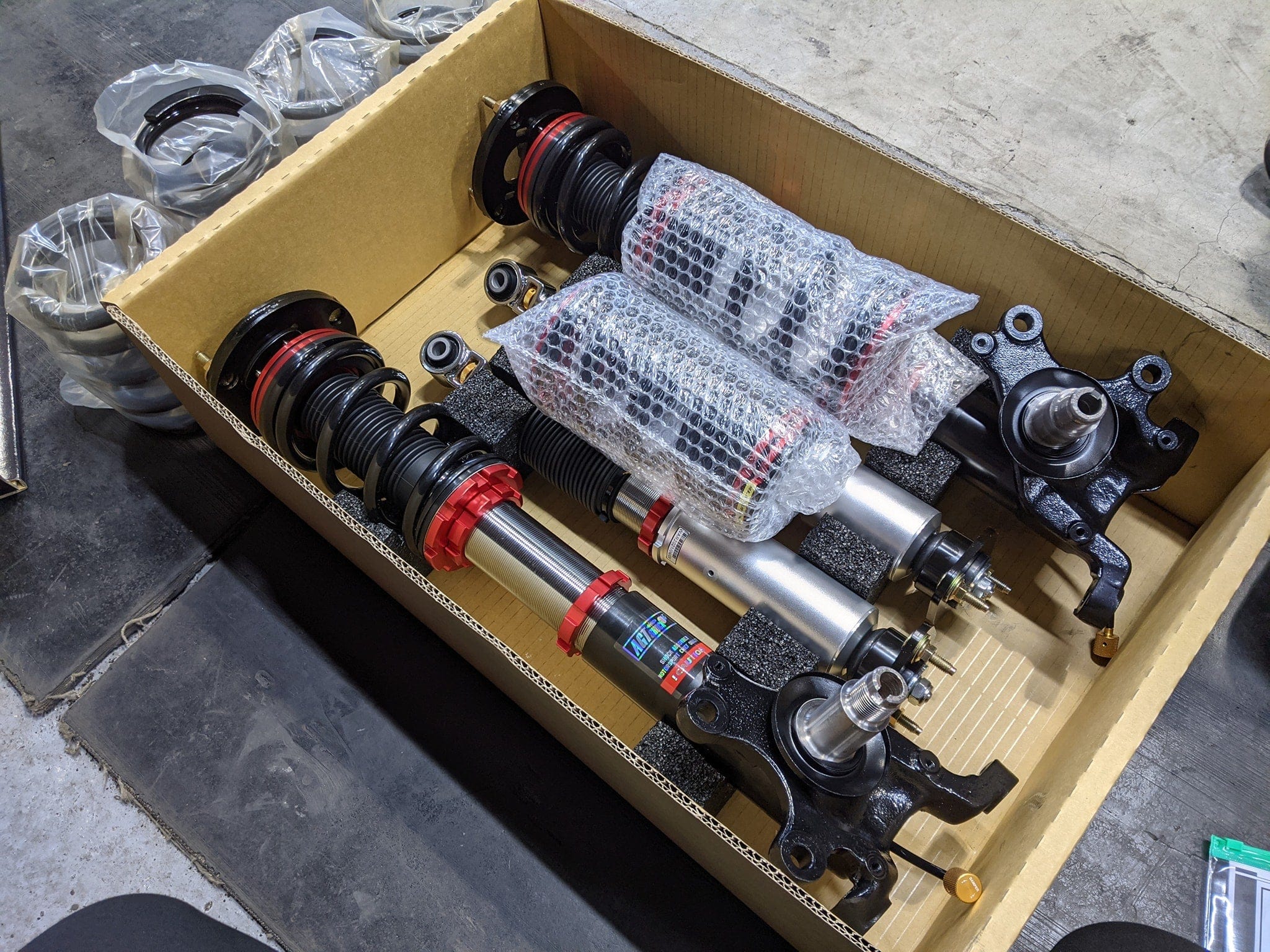AGT Shock 1982-1994 E30 3 SERIES MK2 Front Inverted Fork/Rear Flip - Front Spring Rate: 8K200 Rear Spring Rate: 8K160 Secondary image