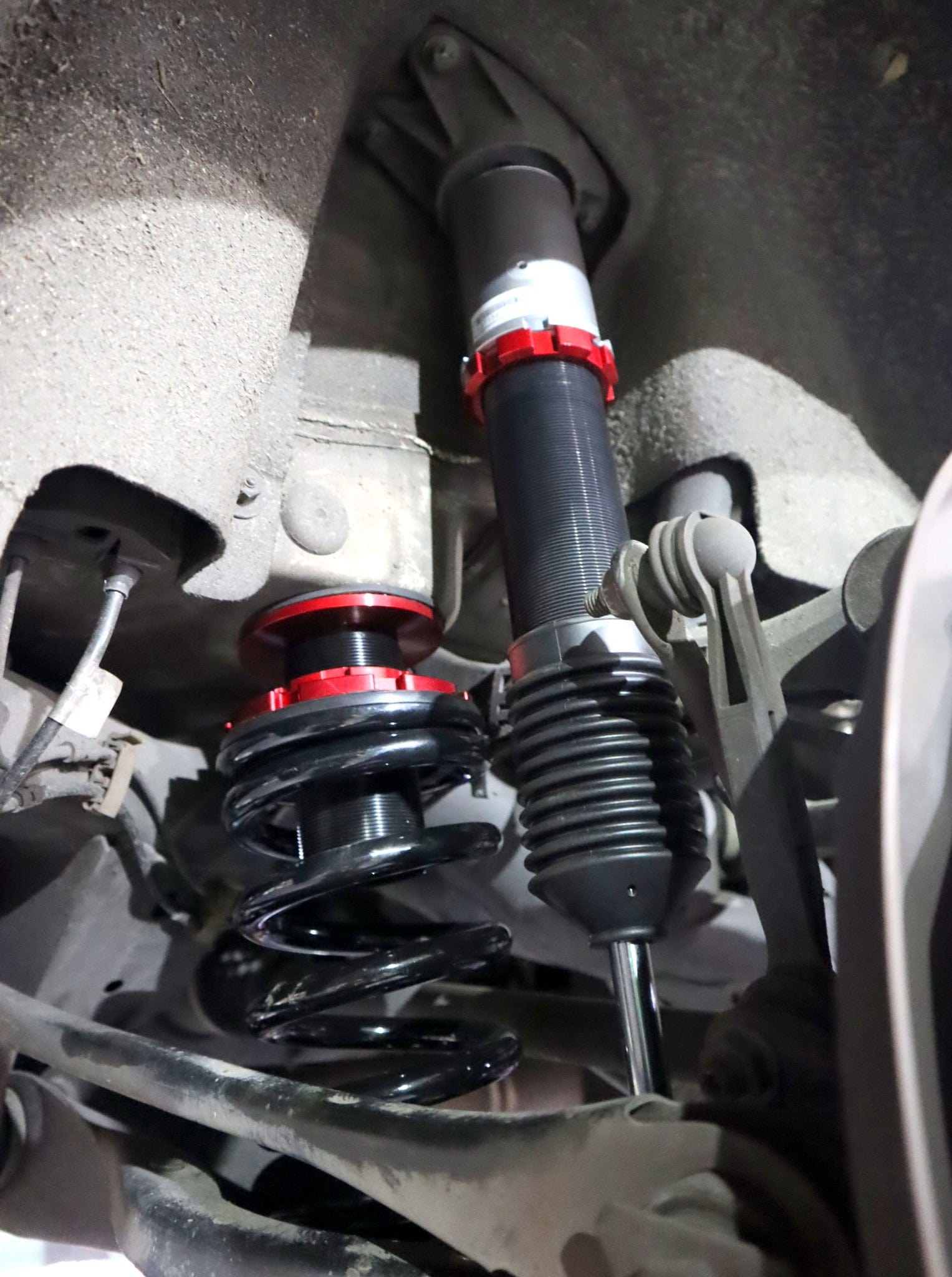 AGT Shock 2013-2019 F34 3GT 3 SERIES MK6 Front Inverted Fork/Rear Flip - Front Spring Rate: 8K180 Rear Spring Rate: 7K230 Secondary image
