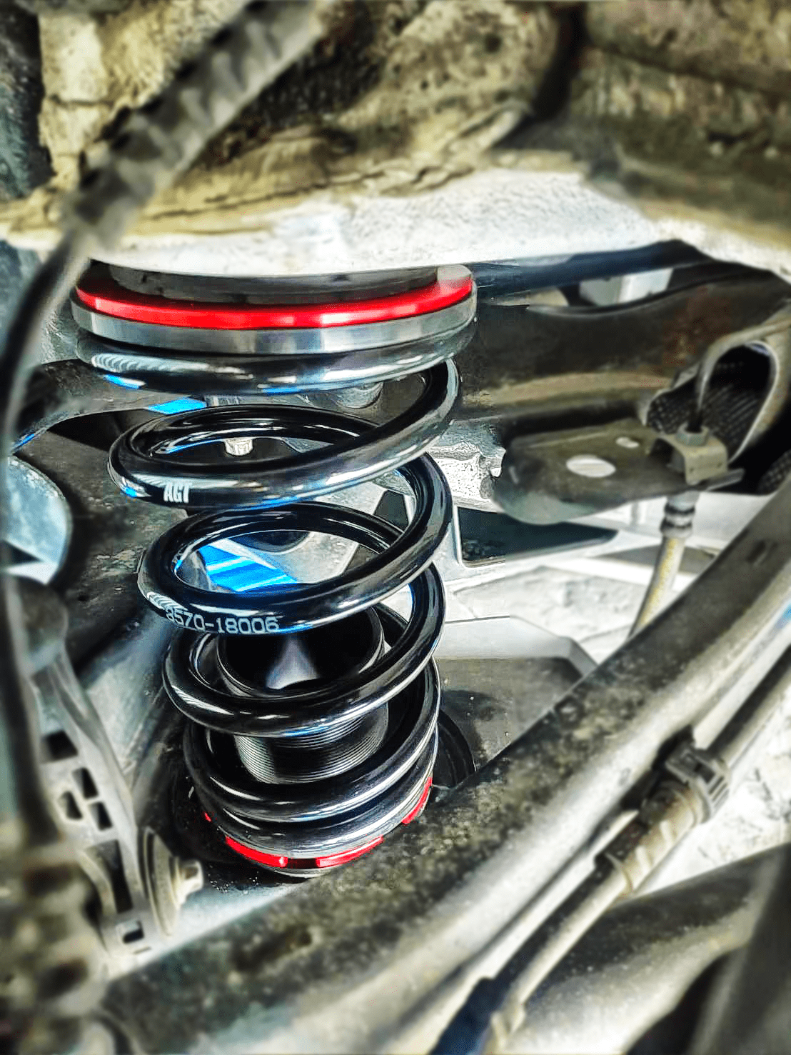 Kies-Motorsports AGT Shock AGT Shock 2020+ F40 1 SERIES MK3 Front  Inverted Fork/Rear Flip - Front Spring Rate:7K210 Rear Spring Rate: 10K200 Main image