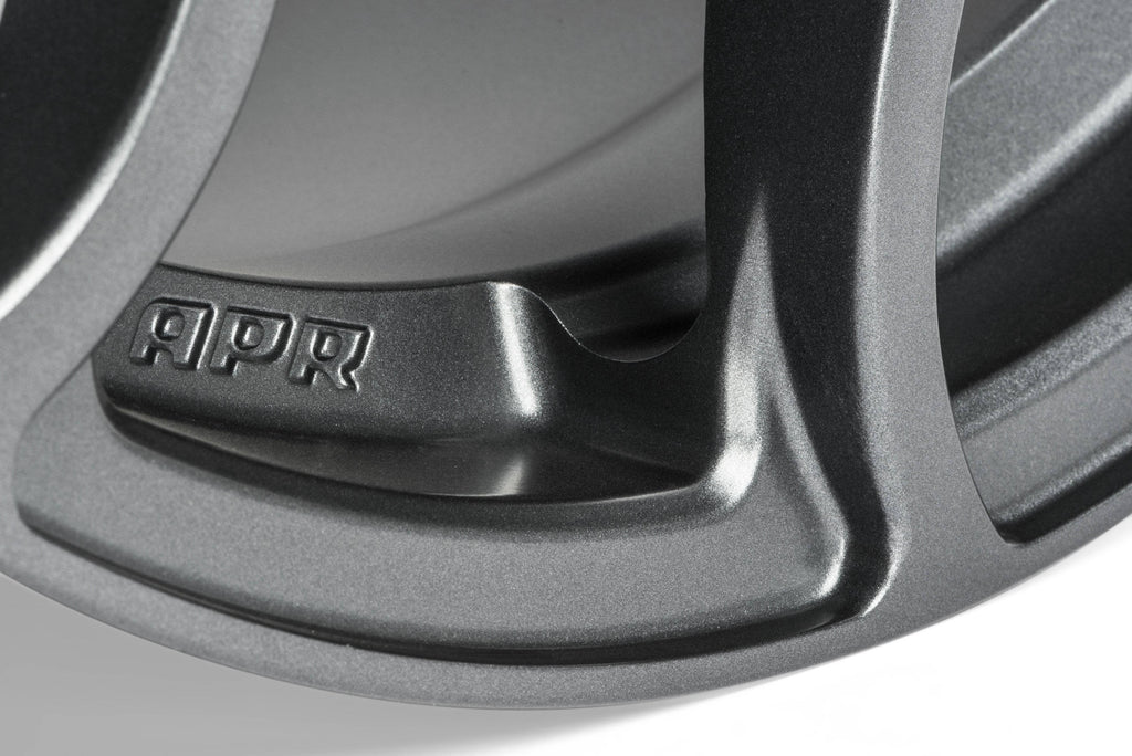 Kies-Motorsports APR APR A01 Flow Formed Wheel Gunmetal Grey / 19 IN / A01