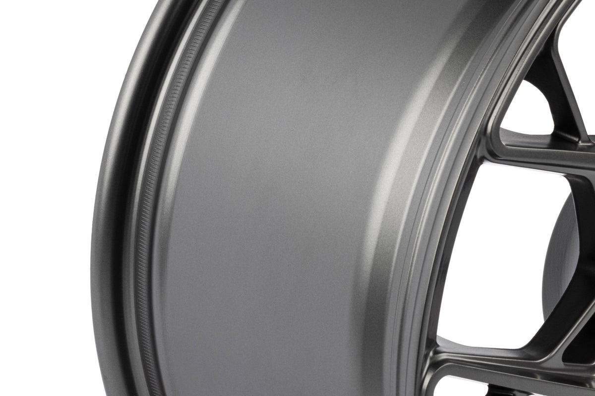 Kies-Motorsports APR APR A02 Flow Formed Wheels (18x8.5) (Anthracite) (1 Wheel) Anthracite / 18 IN / A02