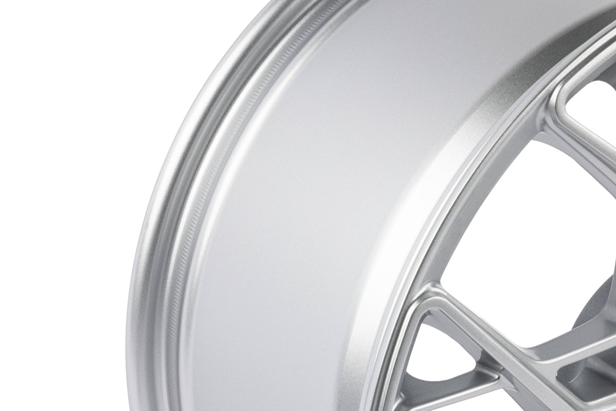Kies-Motorsports APR APR A02 Flow Formed Wheels (18x8.5) (Hyper Silver) (1 Wheel) Hyper Silver / 18 IN / A02