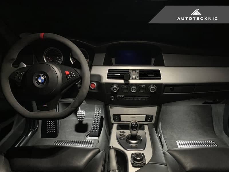 Kies-Motorsports AutoTecknic USA AutoTecknic Bright Red M Button - E60 M5 | E63/ E64 M6