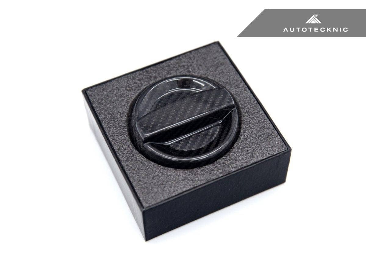 Kies-Motorsports AutoTecknic USA AutoTecknic Dry Carbon Competition Oil Cap Cover - E84 X1