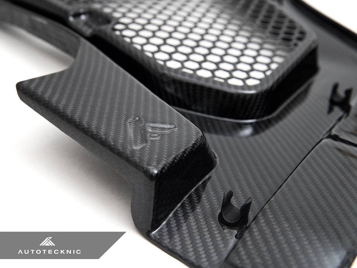 Kies-Motorsports AutoTecknic USA AutoTecknic Dry Carbon Engine Cowl Panel Trim Set - G90/ G99 M5
