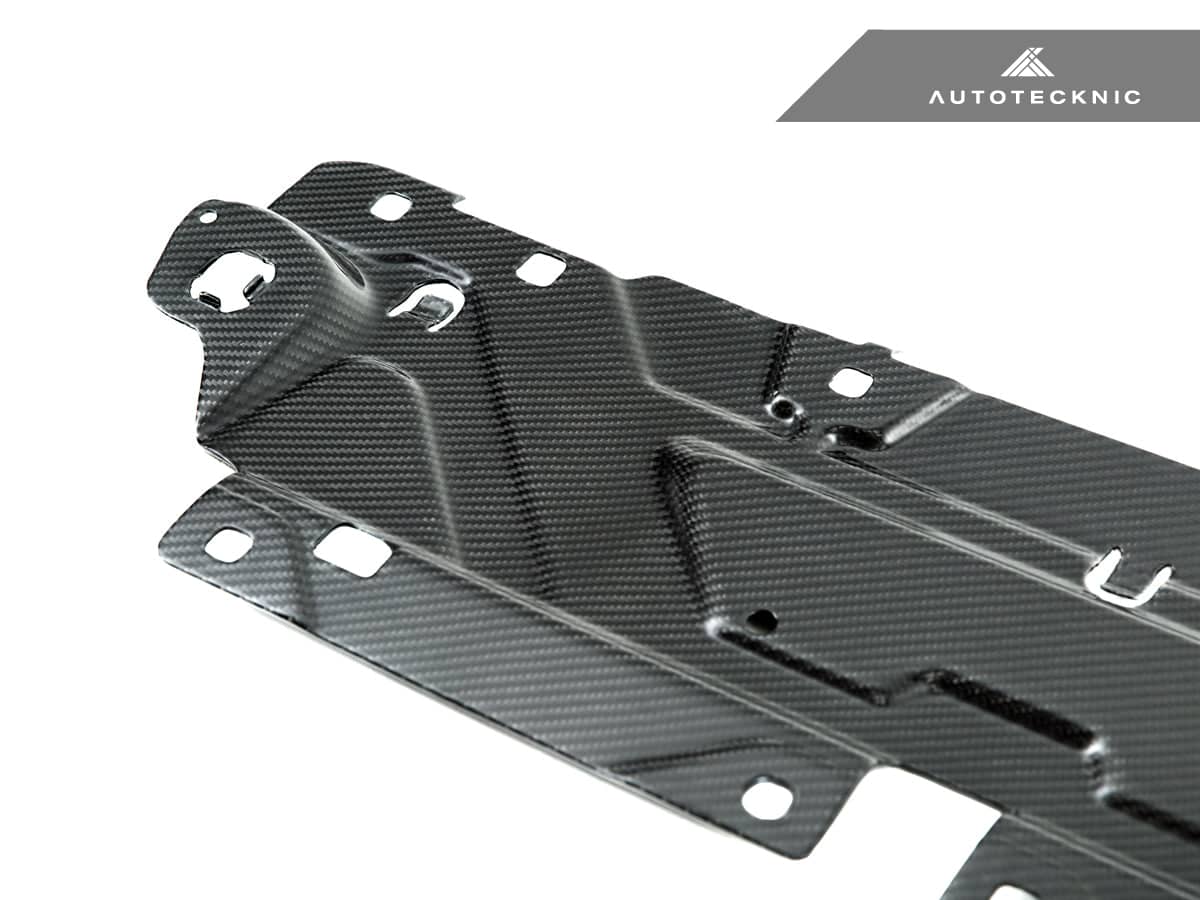 Kies-Motorsports AutoTecknic USA AutoTecknic Dry Carbon Fiber Cooling Shroud - G20 3-Series