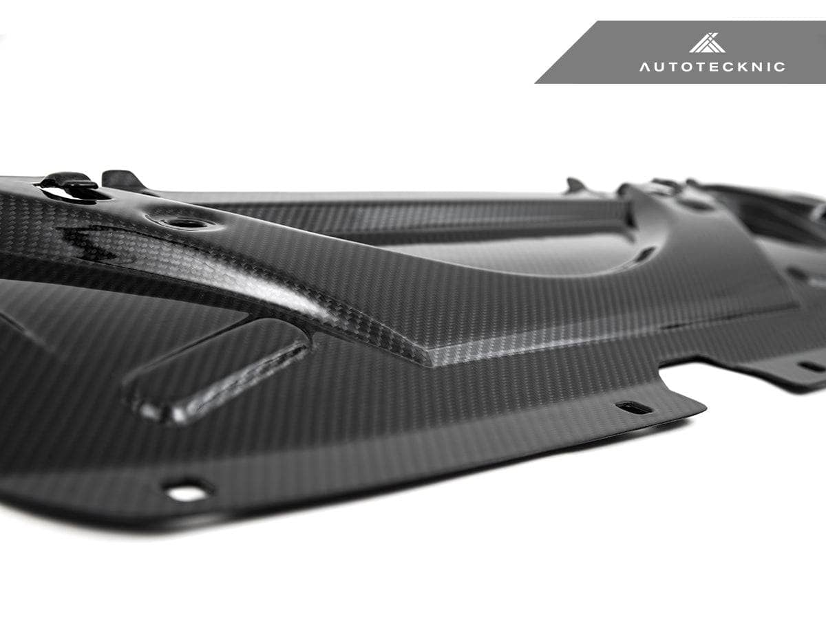 Kies-Motorsports AutoTecknic USA AutoTecknic Dry Carbon Fiber Crosslink Cooling Shroud - G90/ G99 M5