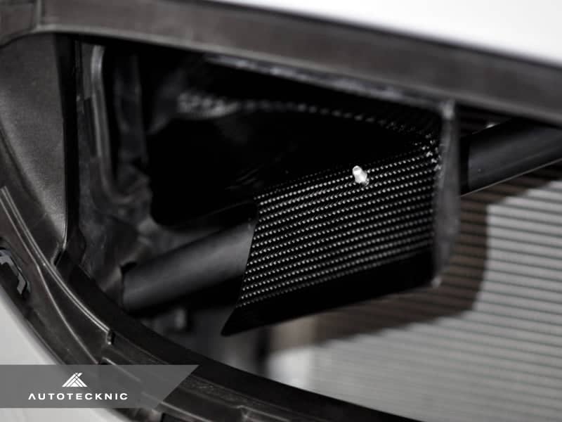 Kies-Motorsports AutoTecknic USA AutoTecknic Dry Carbon Fiber Intake Air Scoop Set - F91/ F92/ F93 M8