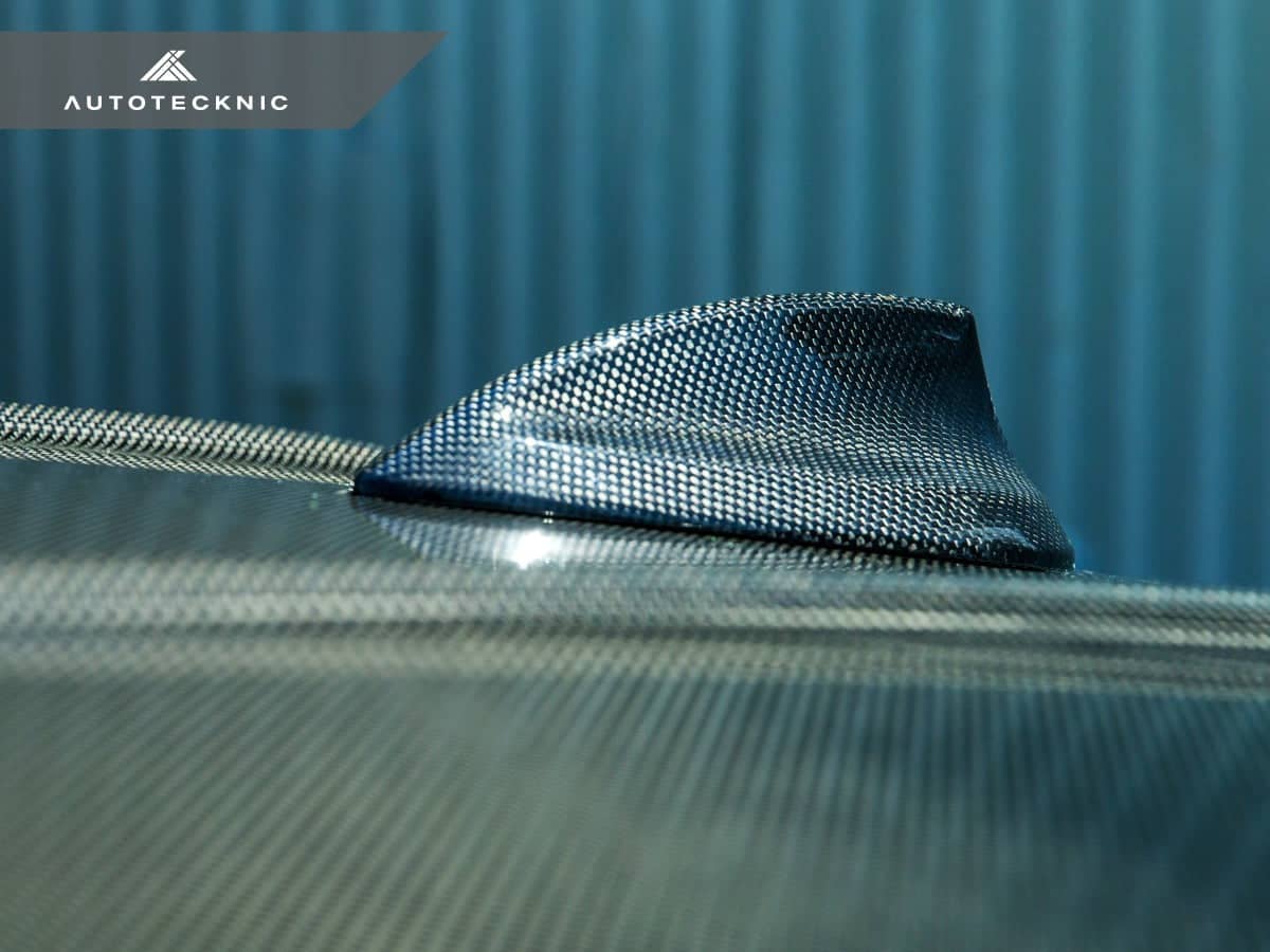 Kies-Motorsports AutoTecknic USA AutoTecknic Dry Carbon Roof Antenna Cover - G42 2-Series Main image