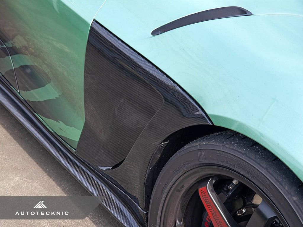 Kies-Motorsports AutoTecknic USA AutoTecknic Dry Carbon V1 Fender Set - A90 Supra 2020-Up