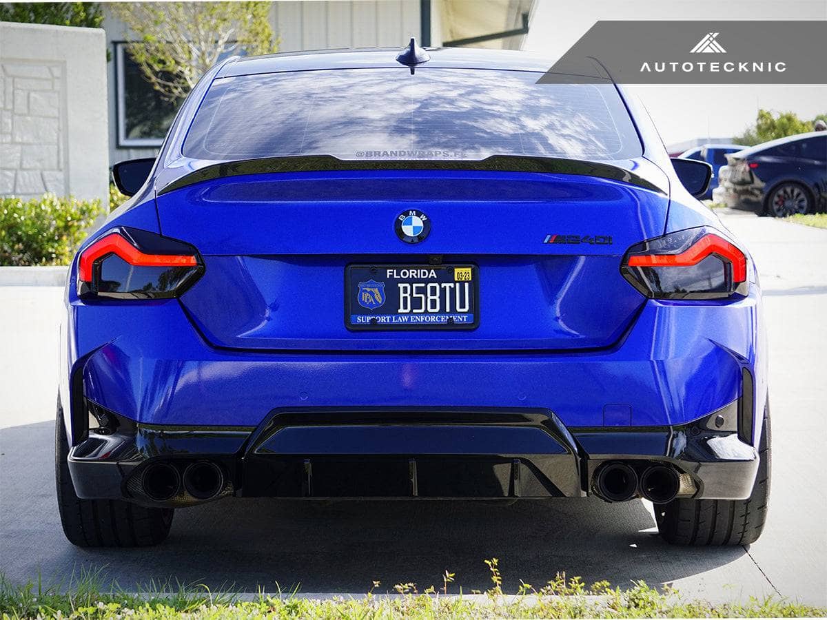 Kies-Motorsports AutoTecknic USA AutoTecknic Dry Carbon Versus Trunk Spoiler - G87 M2
