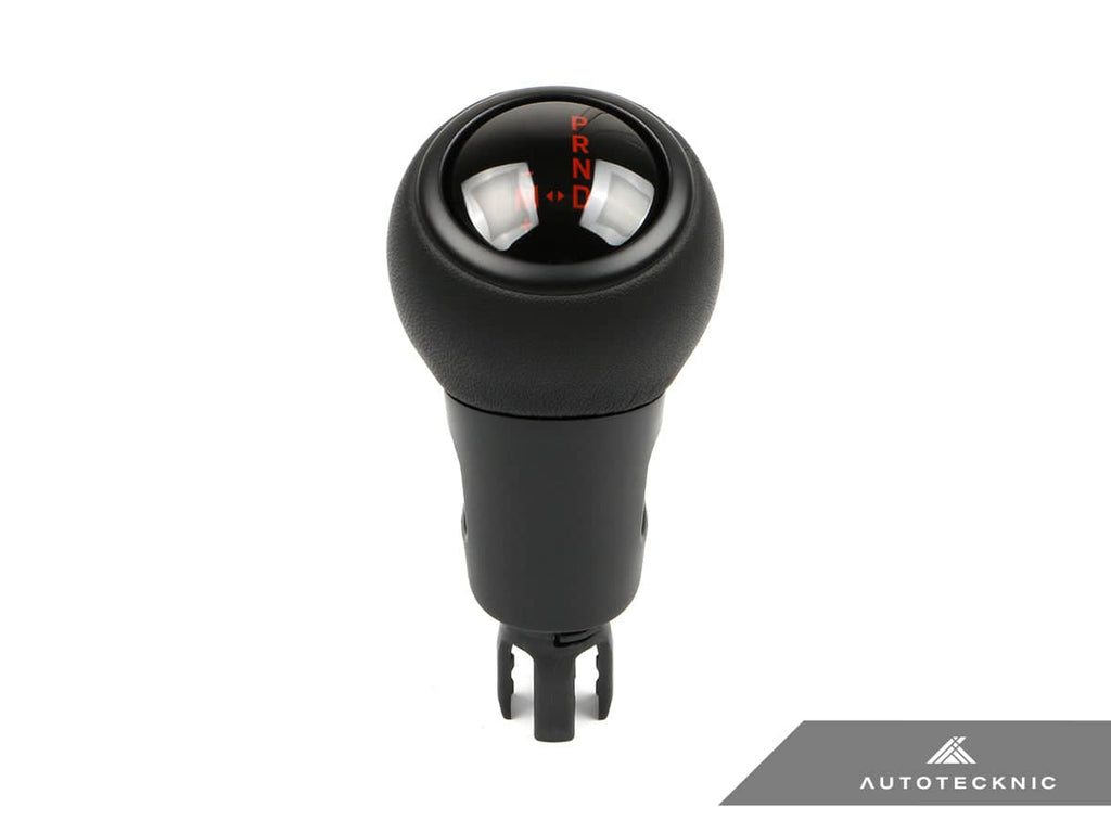 Kies-Motorsports AutoTecknic USA AutoTecknic GT4-Inspired Shift Knob - Porsche Macan (95B) 2015-2024 Red / Genuine Leather