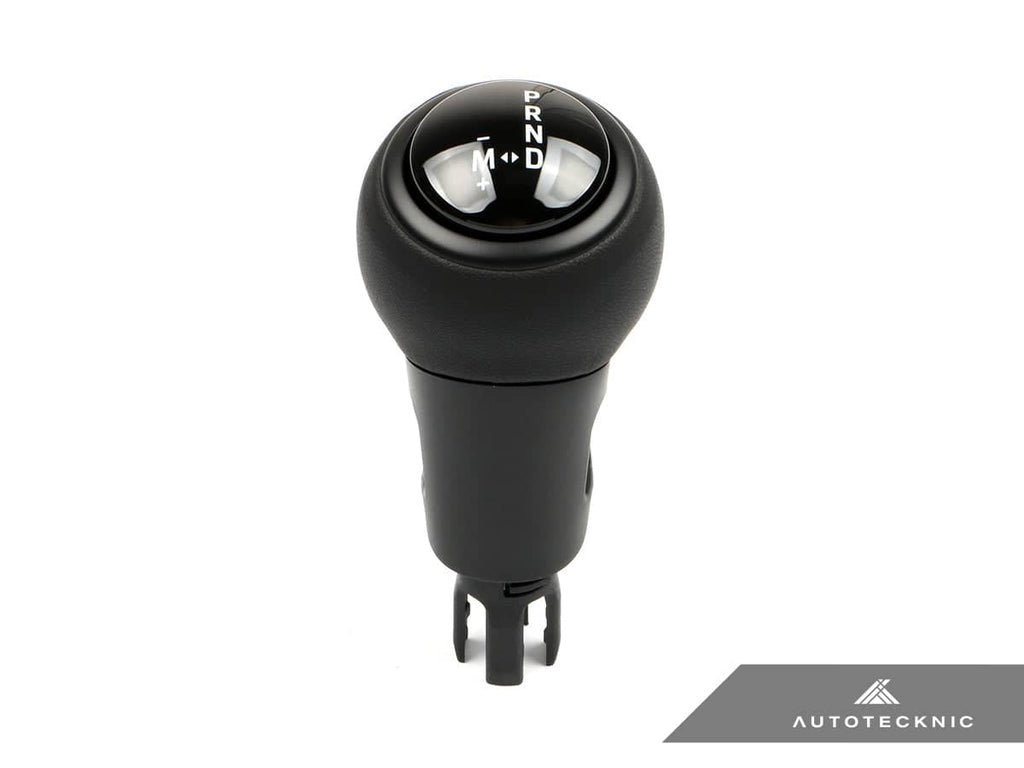 Kies-Motorsports AutoTecknic USA AutoTecknic GT4-Inspired Shift Knob - Porsche Macan (95B) 2015-2024 White / Genuine Leather