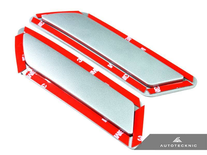 Kies-Motorsports AutoTecknic USA AutoTecknic Painted Front Bumper Reflectors - BMW F30 3-Series (Non-M Sport)