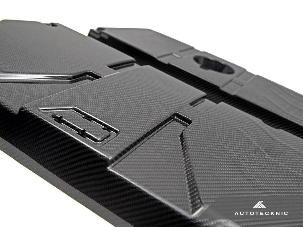 Kies-Motorsports AutoTecknic USA AutoTecknic Pre-Preg Carbon Engine Cover - F97 X3M | F98 X4M