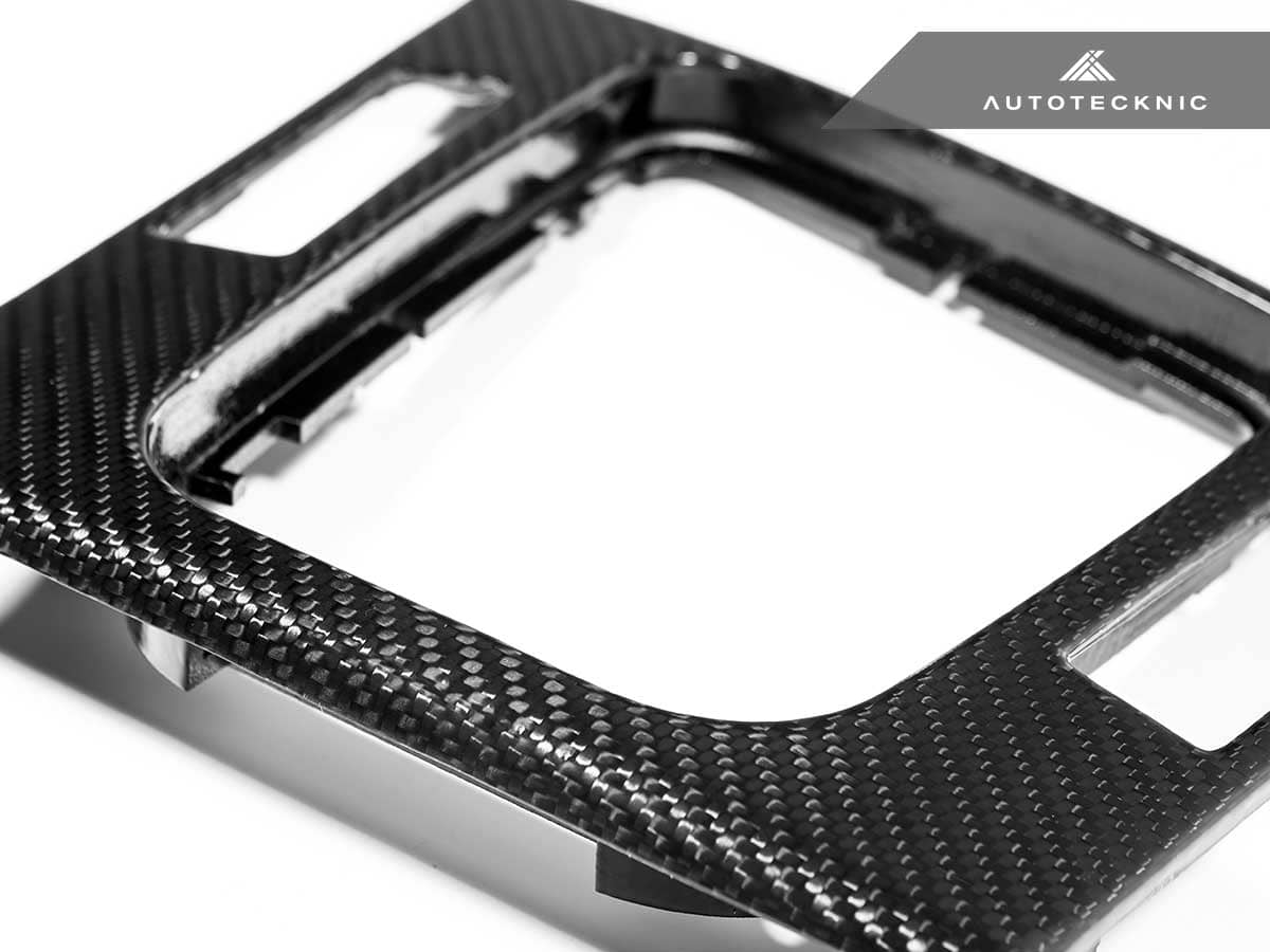 Kies-Motorsports AutoTecknic USA AutoTecknic Pre-Preg Carbon Fiber Center Console – BMW E46 M3 (Manual)