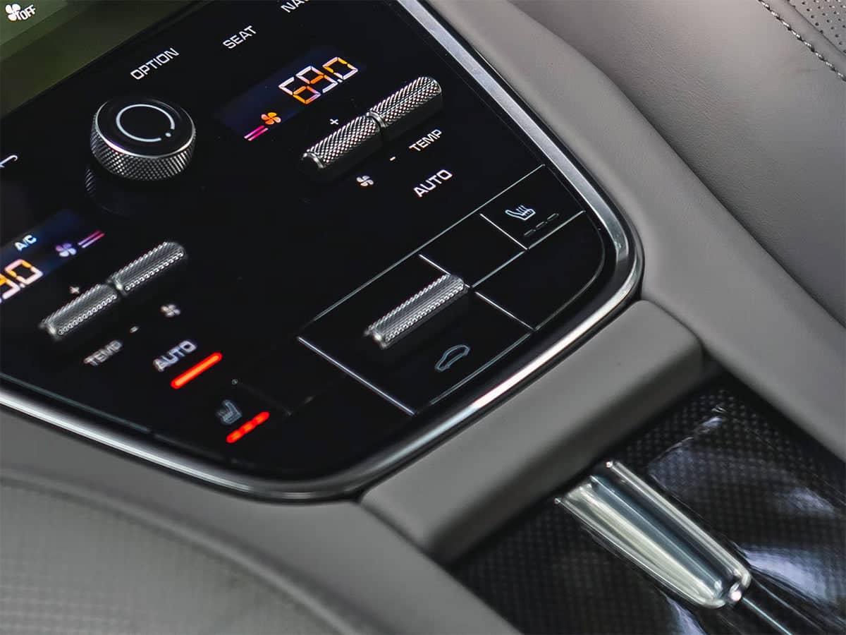 Kies-Motorsports AutoTecknic USA AutoTecknic Rear Sunroof Switch Button – Porsche Panamera 2017–2024 Panamera 2017-2024 (971 and 971.2)