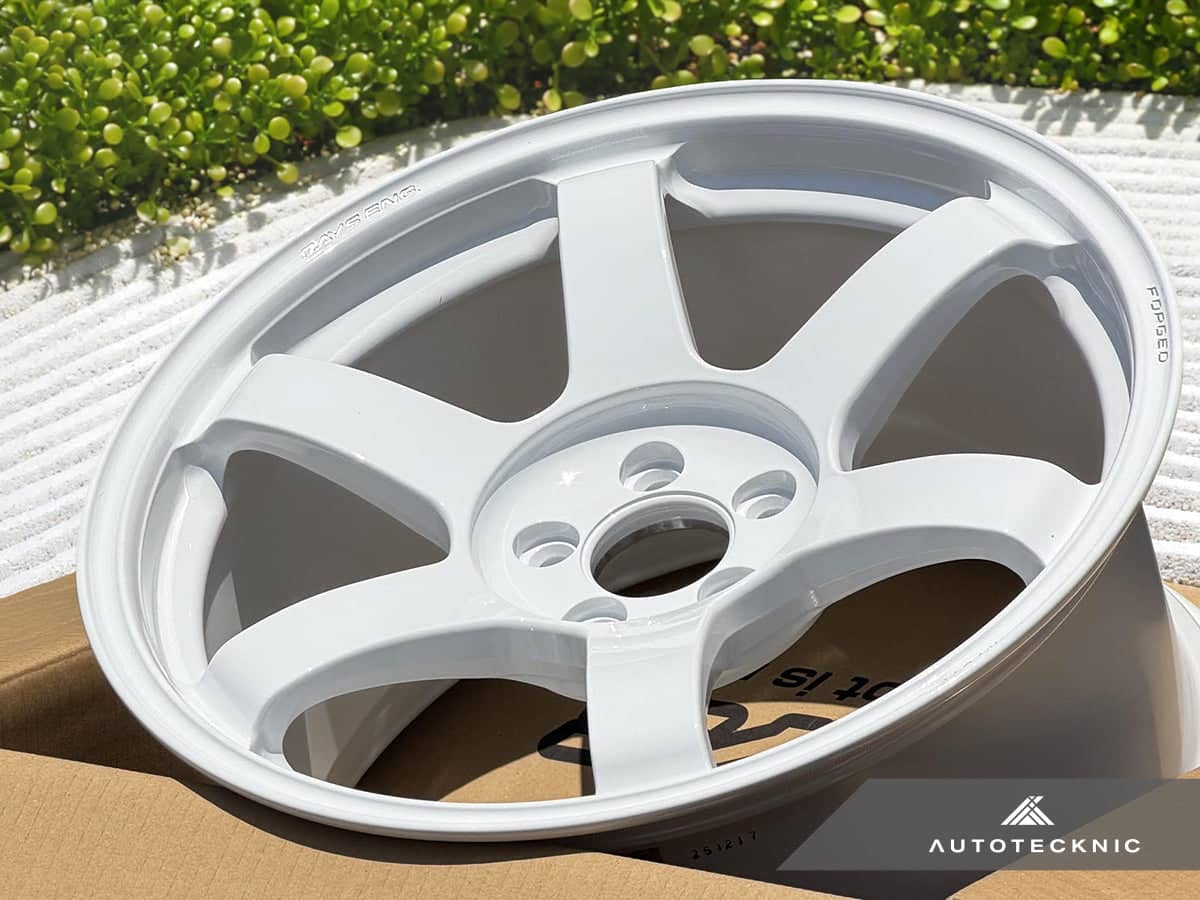 Kies-Motorsports AutoTecknic USA Volk Racing TE37 Saga SL 17x9.5 +45 5x100 Dash White - GR86 / BRZ / FRS (Set of 4)