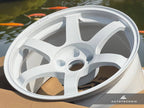 Kies-Motorsports AutoTecknic USA Volk Racing TE37 Saga SL 18x9.5 5x114.3 +22 Dash White (Set of 4)