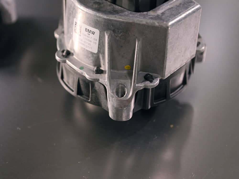 Kies-Motorsports BMW G20 2.0L Engine - Left and Right Engine Mounts 22-11-7-581-617/22-11-7-581-618
