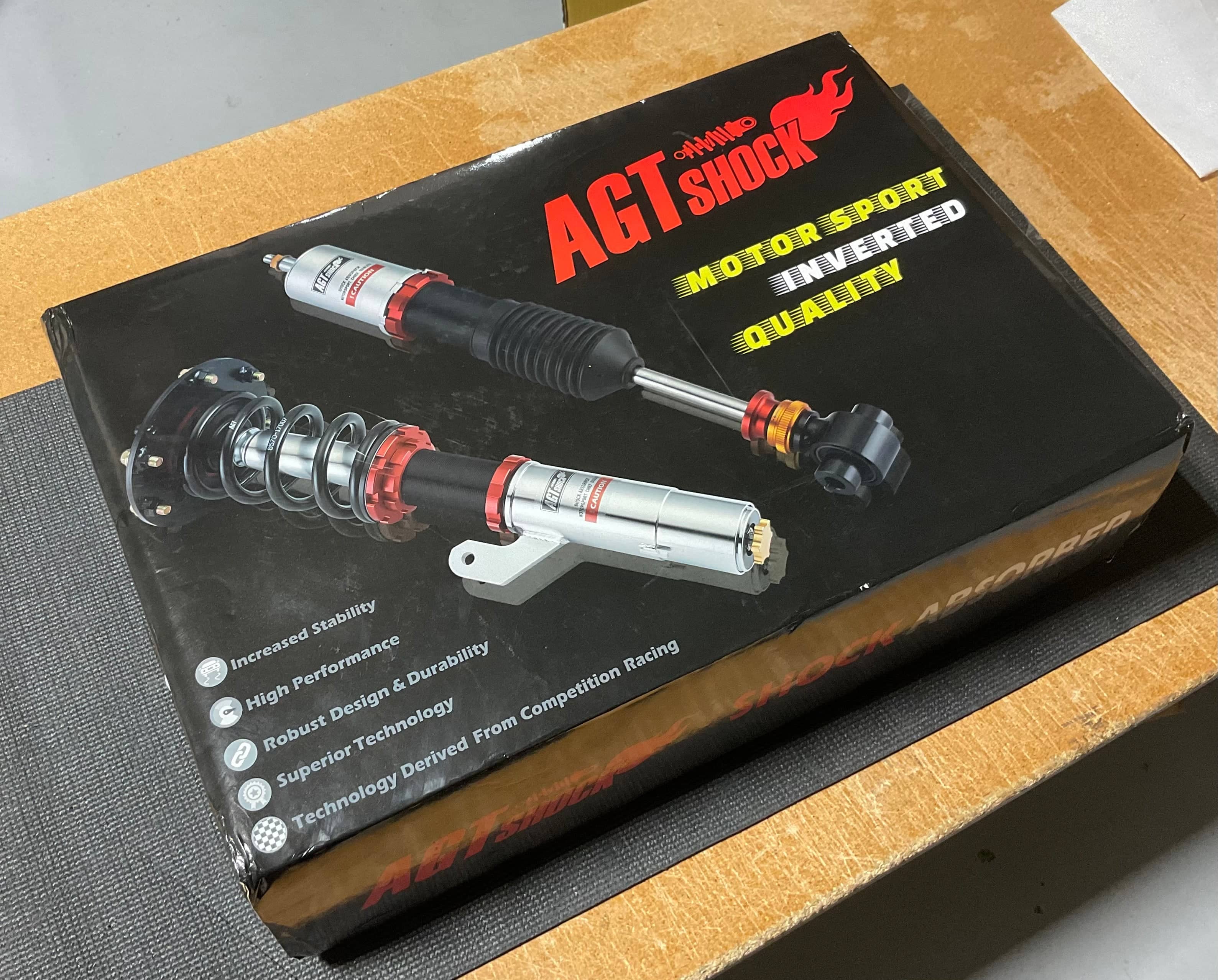 Kies-Motorsports Clearance OPEN BOX - AGT Shock 2015-2019 Porsche 911 Carrera 991.2 4WD Front/Rear: Inverted Fork-Front Spring Rate: 6K150 Rear Spring Rate: 8K200 (USED) Main image