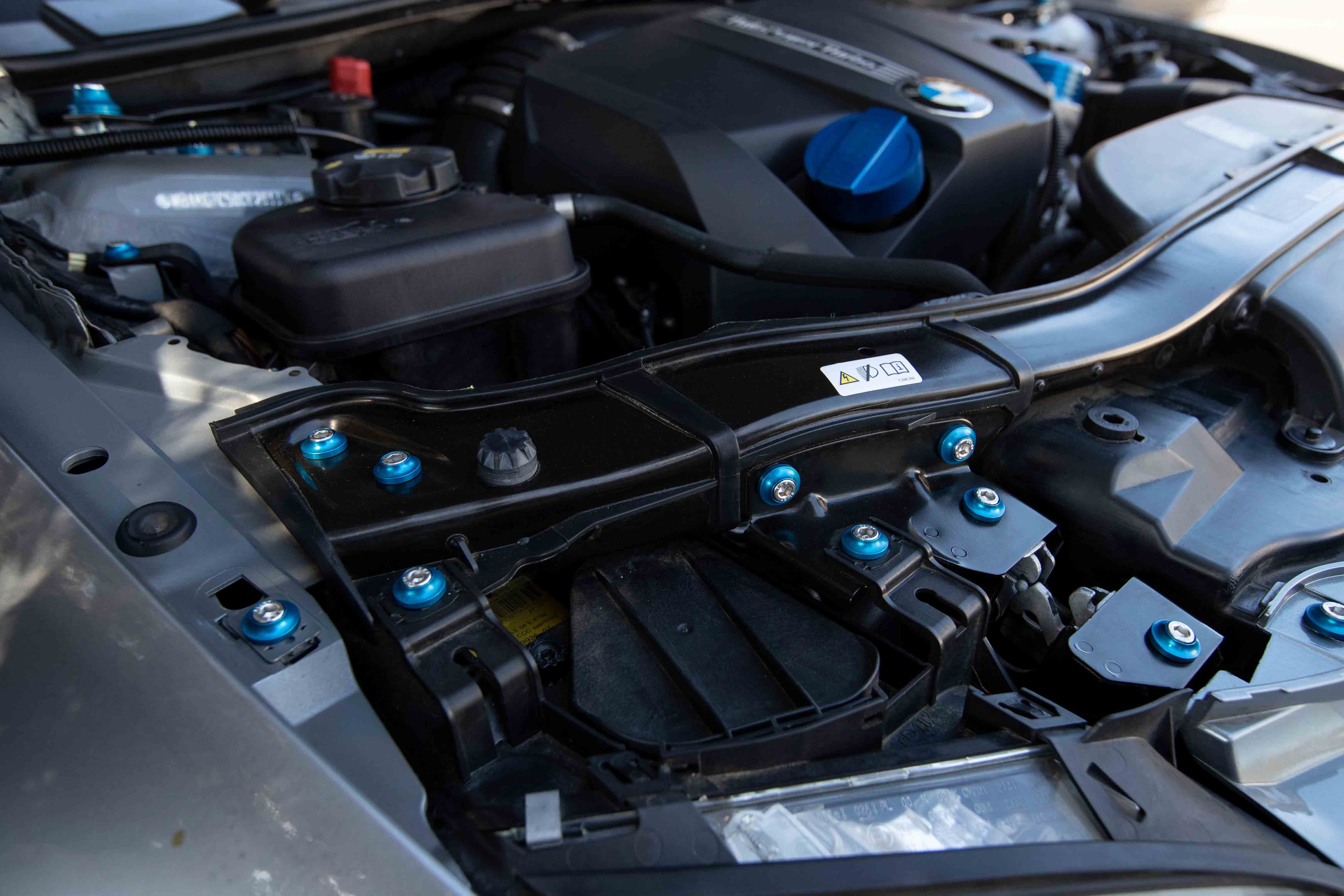 BMW E9x 2007-2013 Dress Up Hardware Kit (3 Series/M3) Secondary image