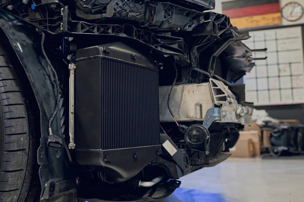 Kies-Motorsports Fabspeed Motorsports CSF Lamborghini Urus / Audi RSQ8 / Porsche Cayenne Turbo High-Performance Intercooler System (2019+) Main image
