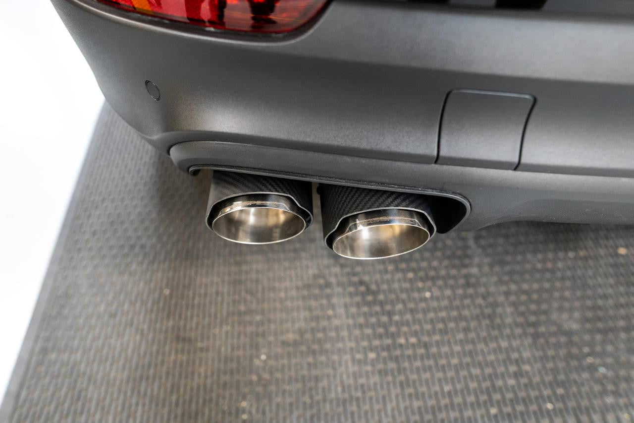 Kies-Motorsports Fabspeed Motorsports Fabspeed Porsche E3 Cayenne S 2.9L Turbo Deluxe Quad Style Tips