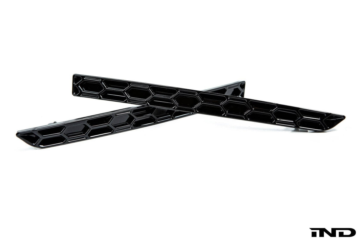 Kies-Motorsports IND Distribution Acexxon F8X M3 / M4 Rear Reflector Insert Set - Honeycomb Gloss Black