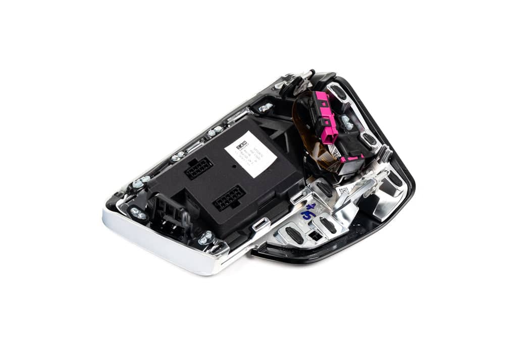 Kies-Motorsports IND Distribution CANchecked G8X / G42 / G2X Pre-LCI MFD32 Multi Function Display | 3.2" Gen2 (LHD) - Preassembled OEM Vent