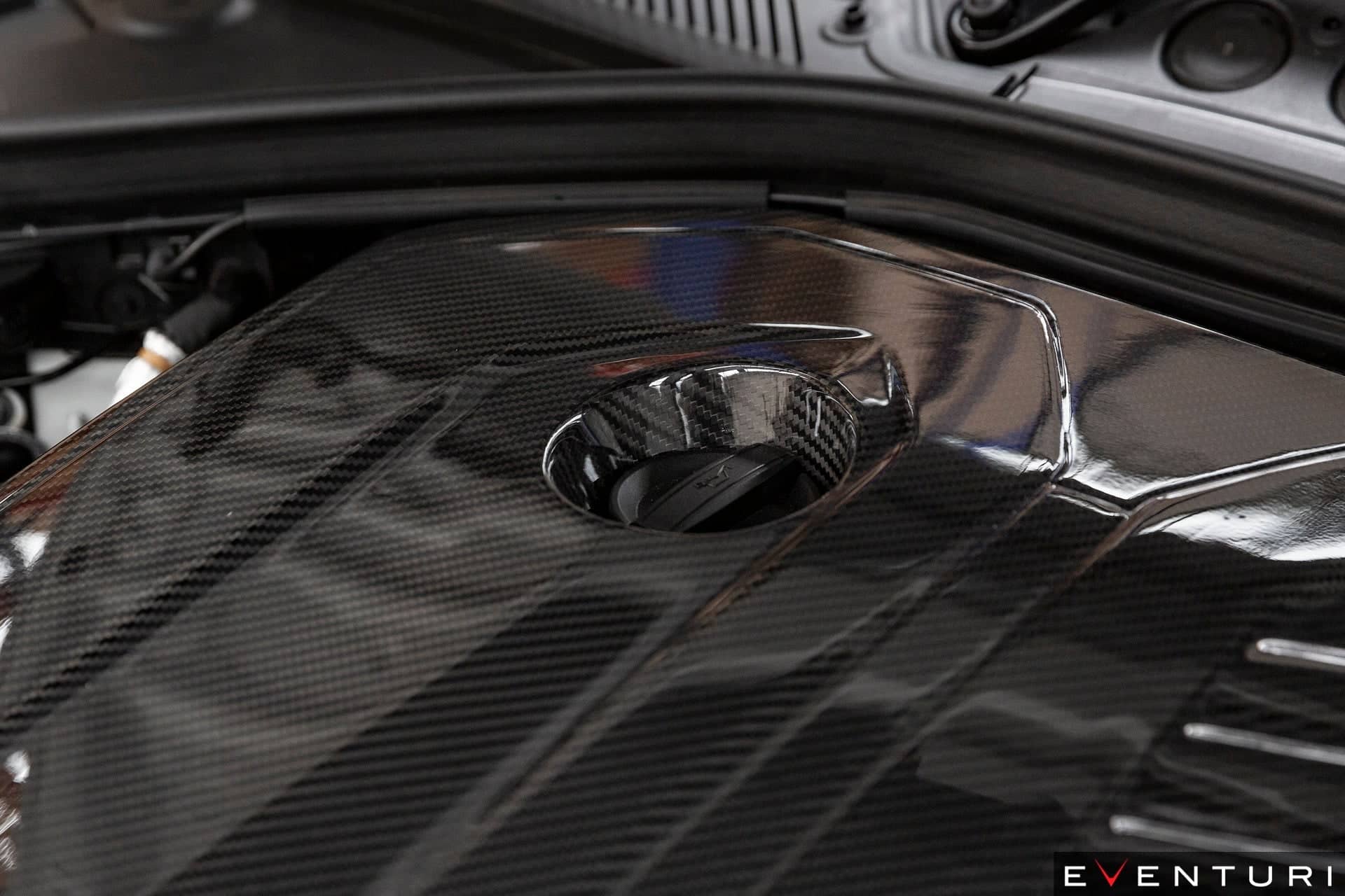 Kies-Motorsports iND Distribution Eventuri BMW B58 Black Carbon Engine Cover