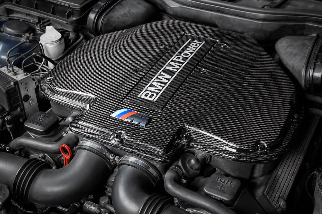 Kies-Motorsports iND Distribution Eventuri BMW E39 M5 / E52 Z8 (S62) Black Carbon Plenum Lid